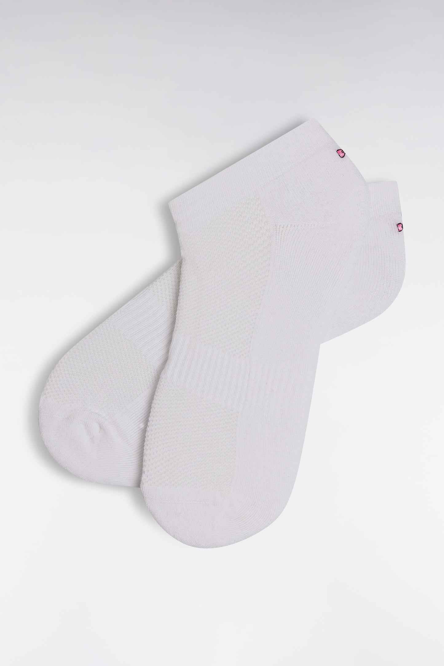 White stretch cotton-blend socks