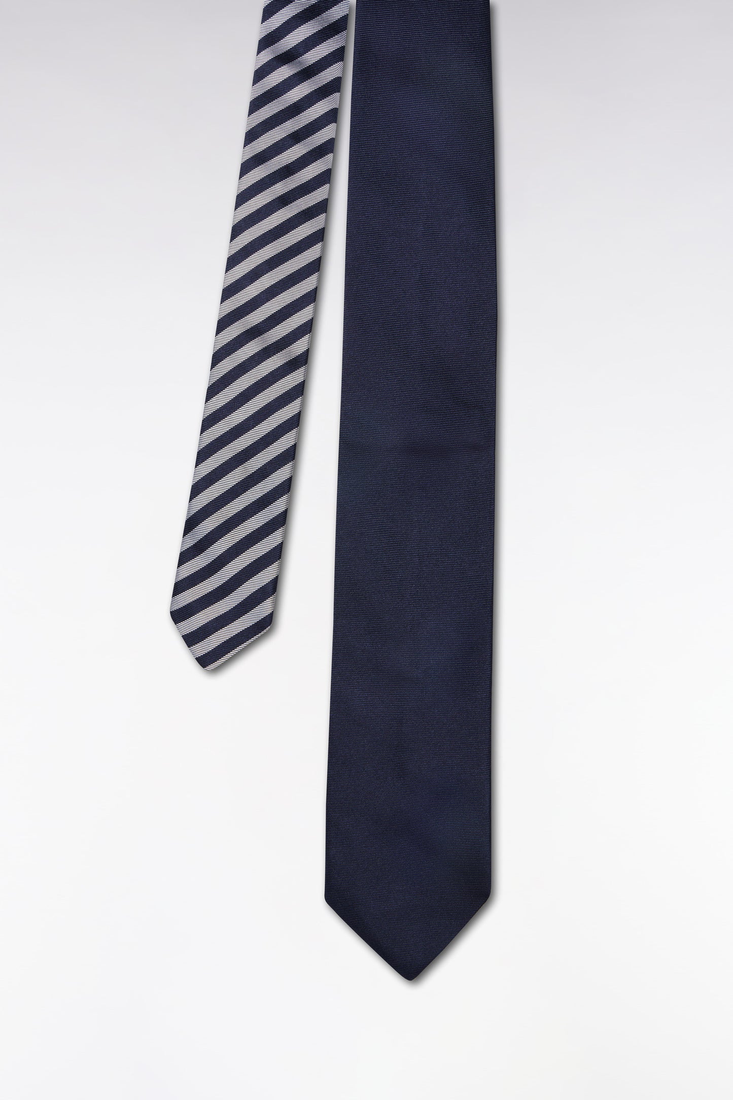 Navy and white rimmed silk tie