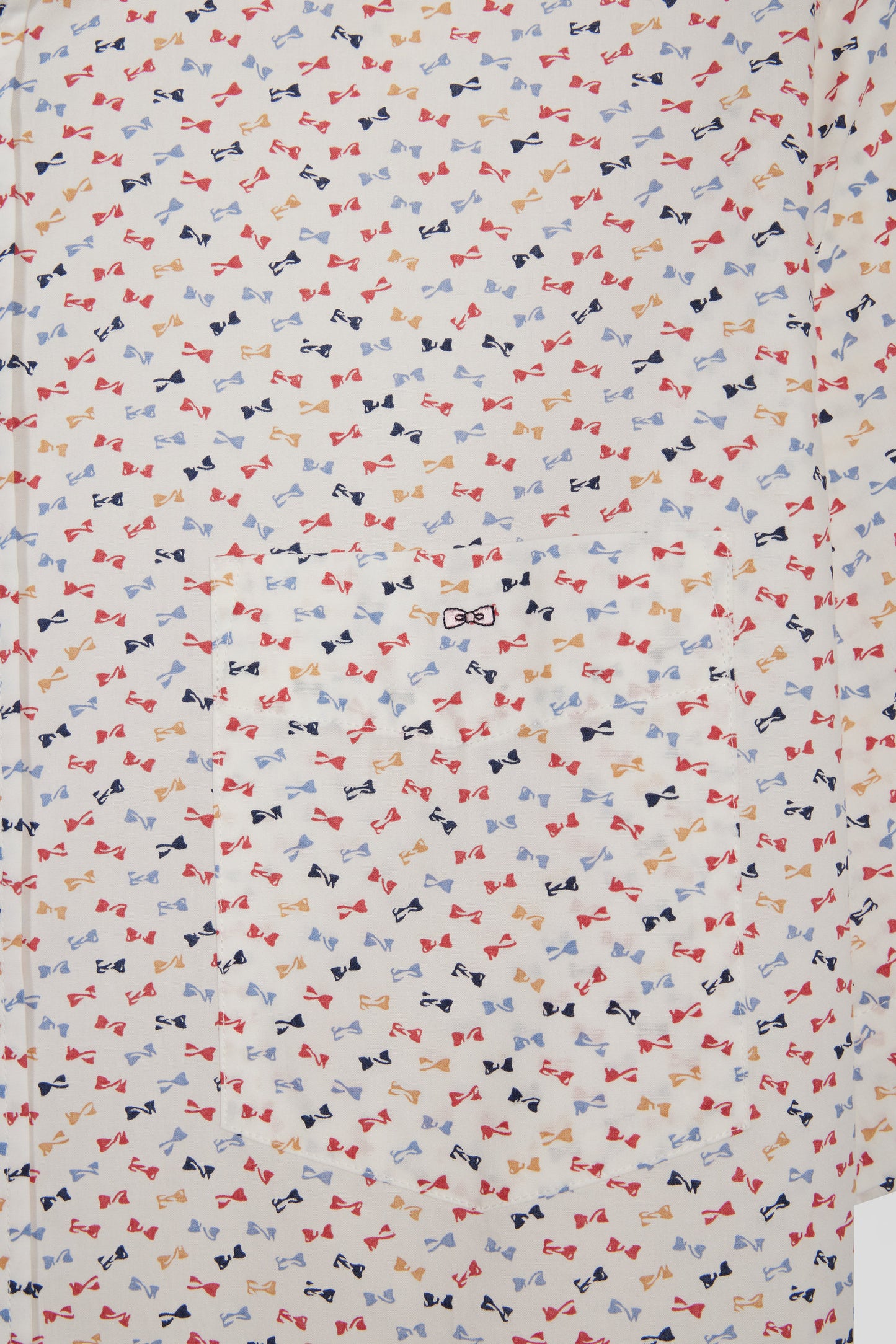 Straight short-sleeved ecru shirt in cotton poplin with multicolored bow tie print