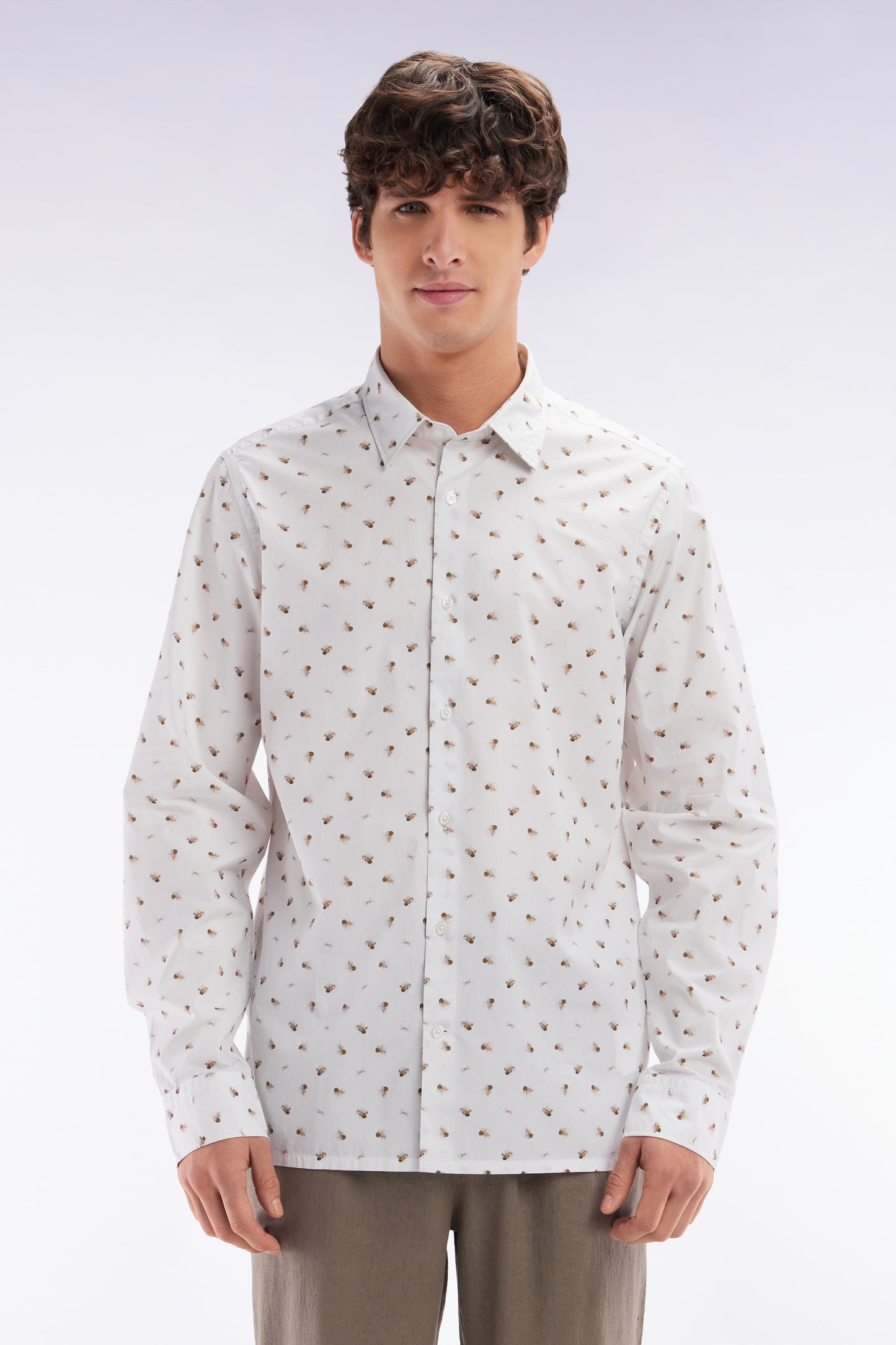 Straight-fit sand cotton poplin shirt with bow tie microprint