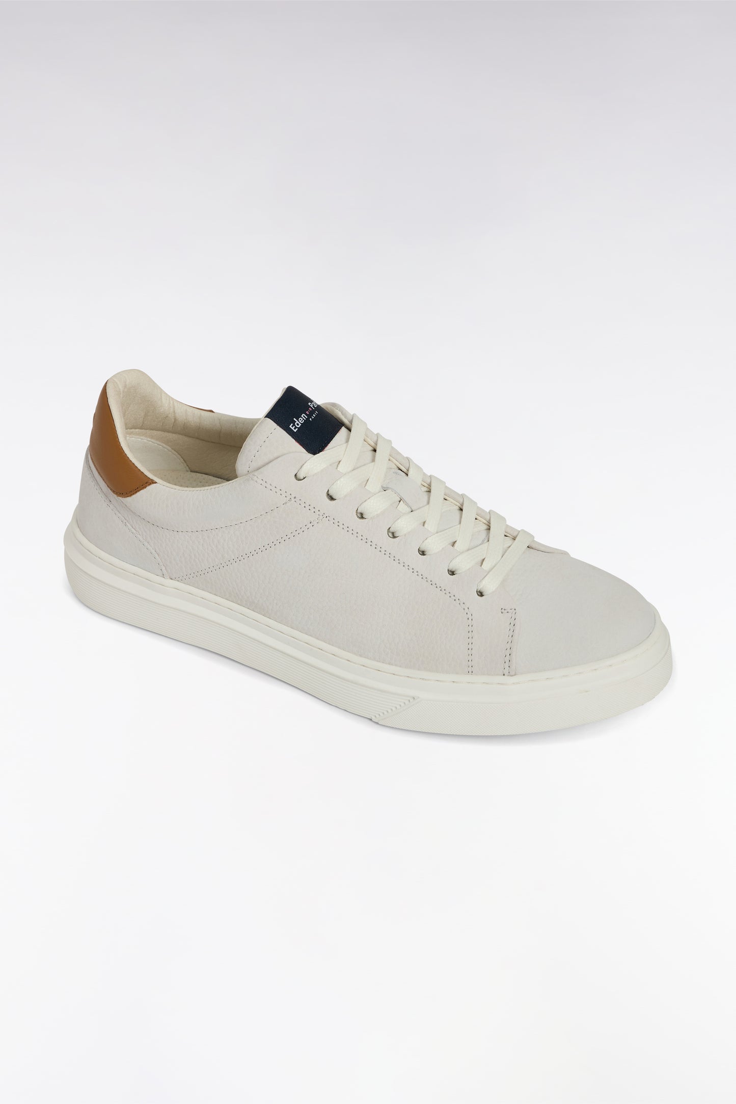 White leather low-top sneakers