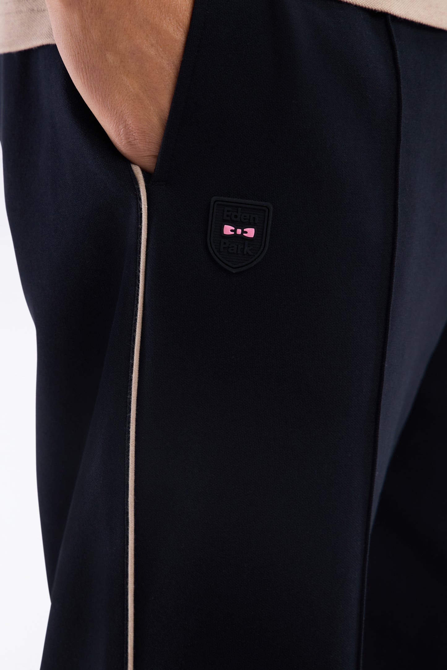 Straight-cut black cotton interlock jogging pants
