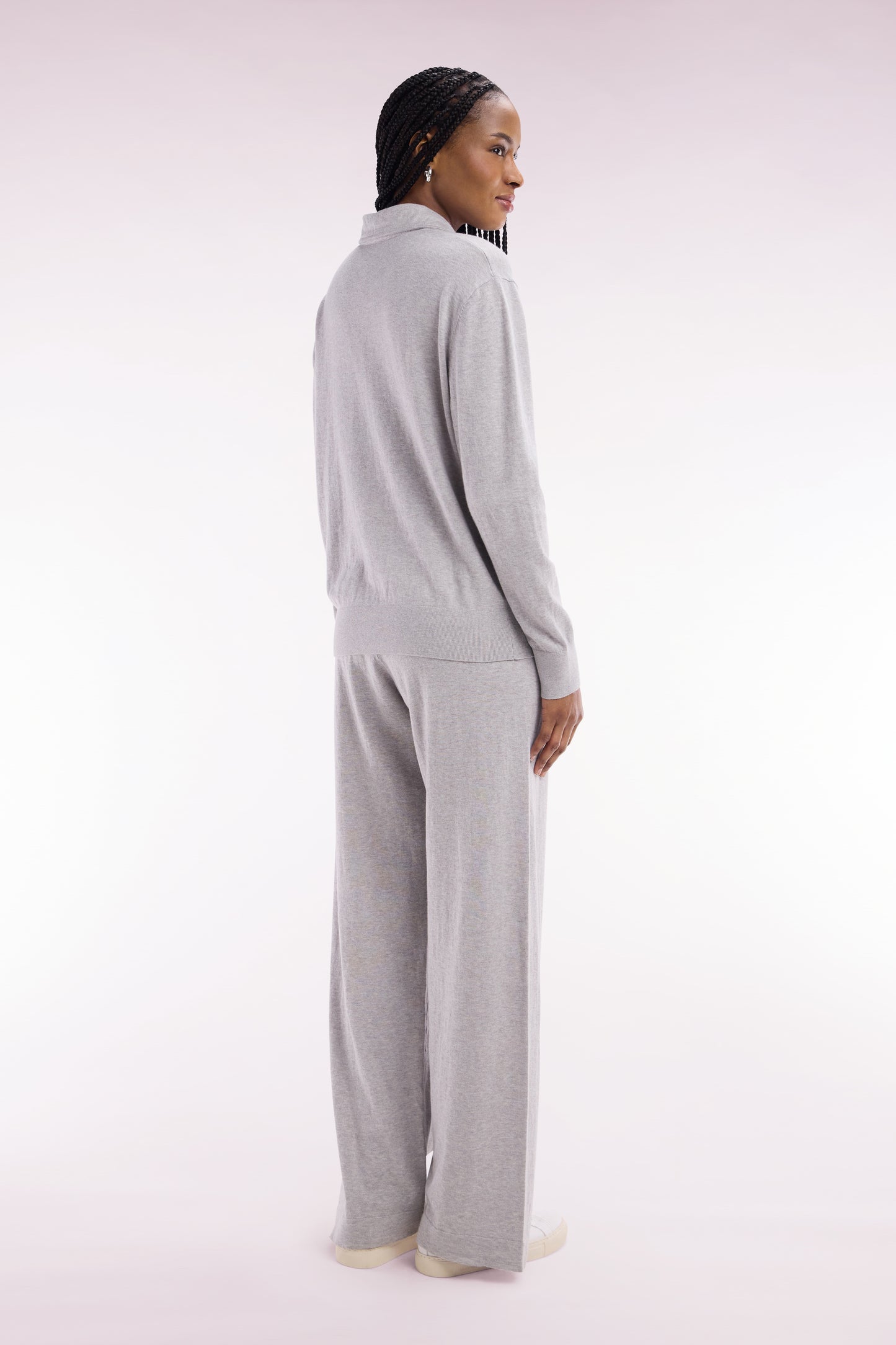 Relaxed-fit wide-leg grey trousers in organic cotton and cashmere