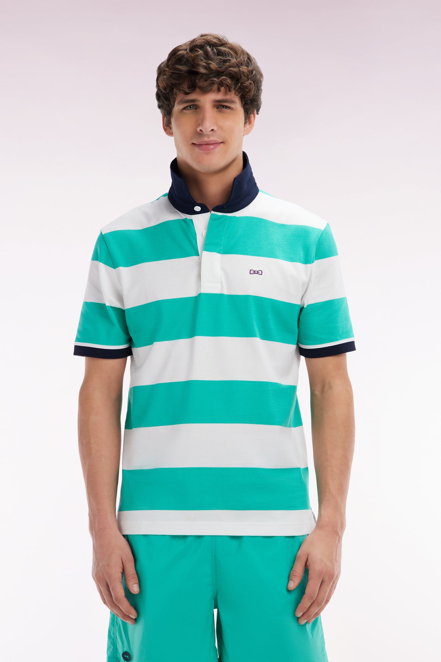 Short-sleeved jersey in green and white ringed Pima cotton, straight cut