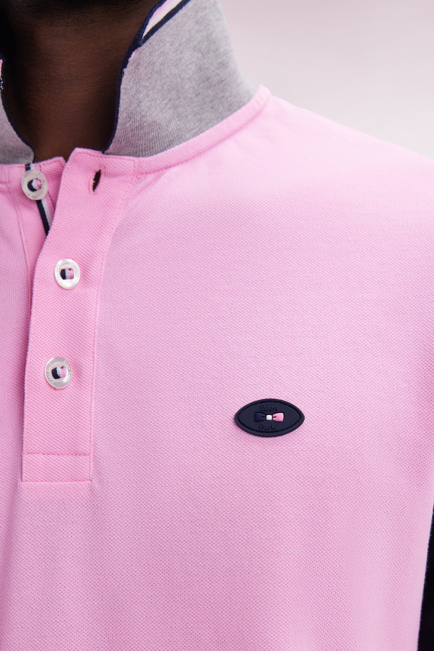 Straight-fit short-sleeved polo shirt in navy cotton piqué with 10 embroidery