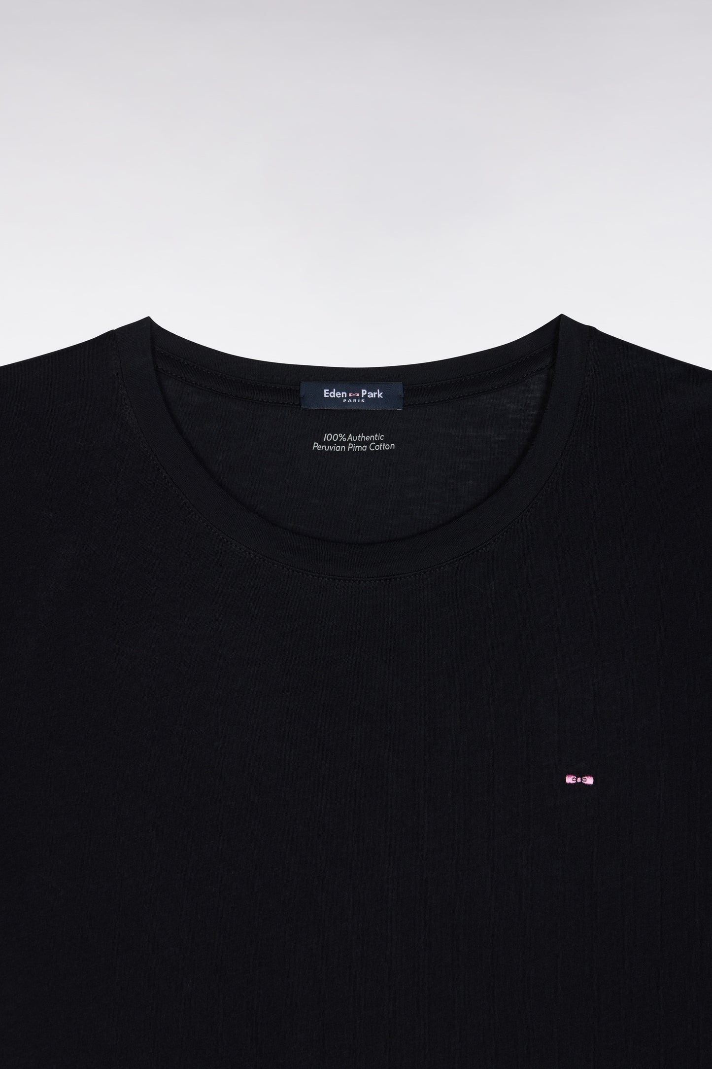 Round-neck T-shirt in black lightweight Pima cotton jersey, straight cut