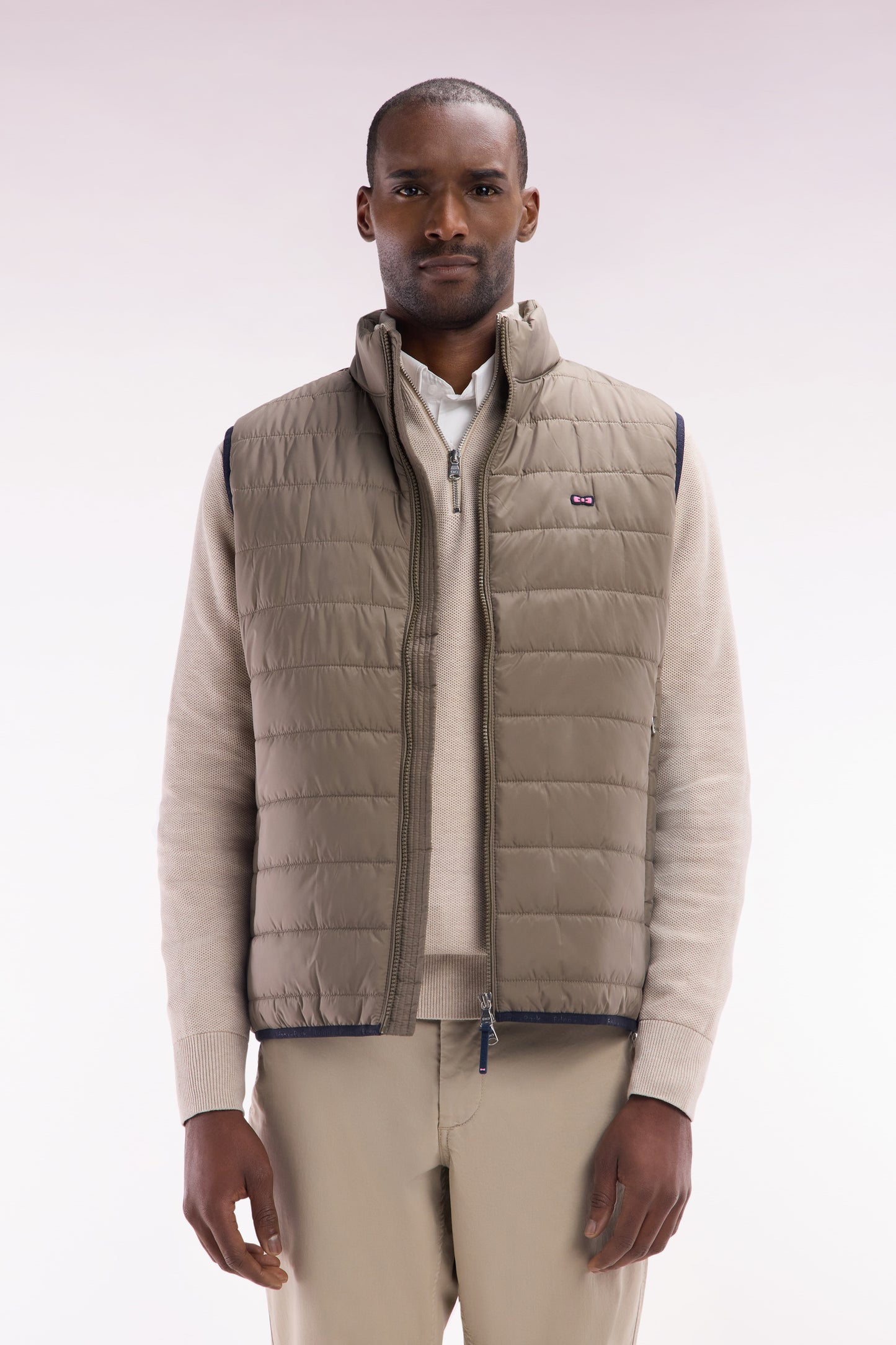Sleeveless sand down jacket