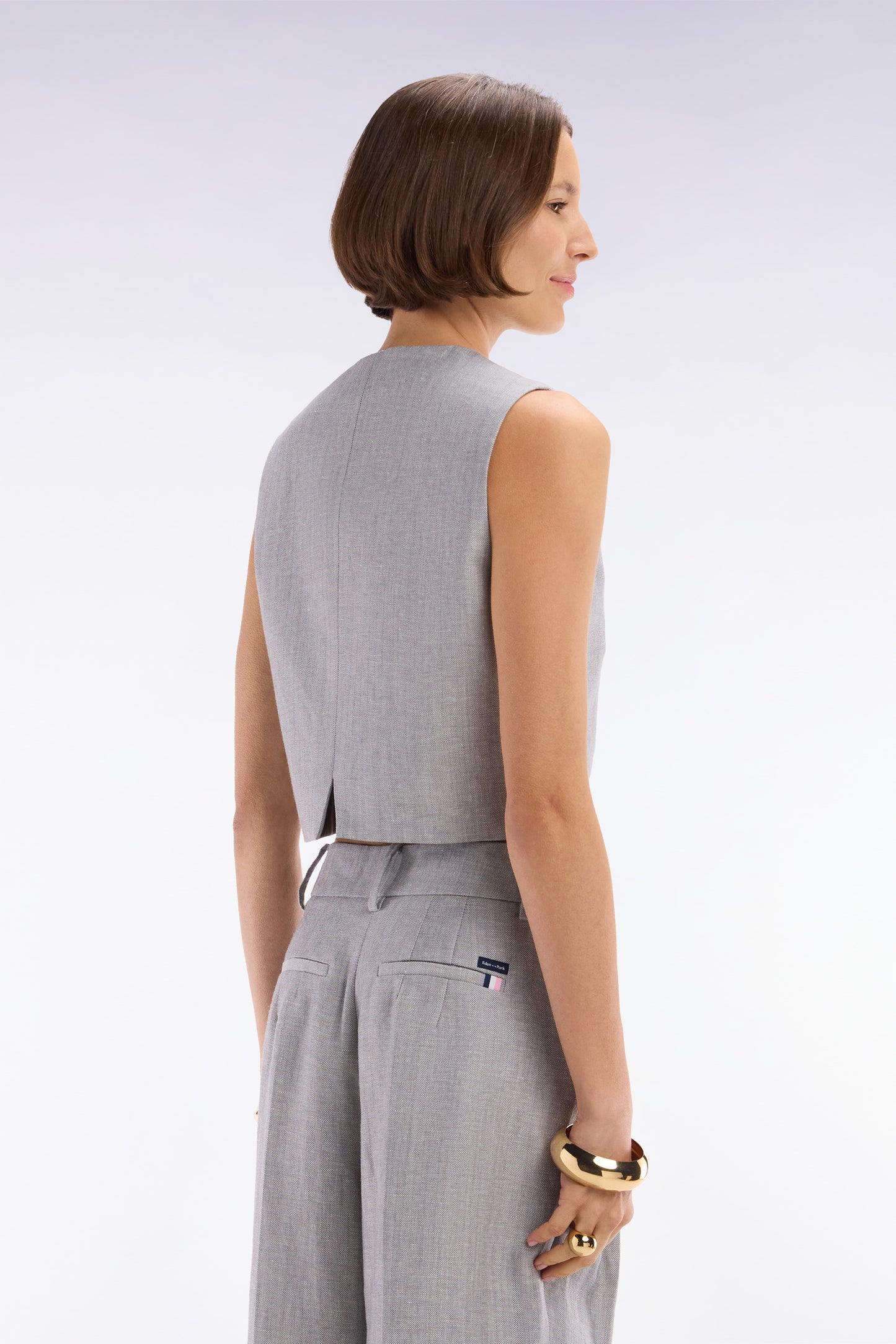 Grey suit waistcoat in linen and wool twill with herringbone pattern