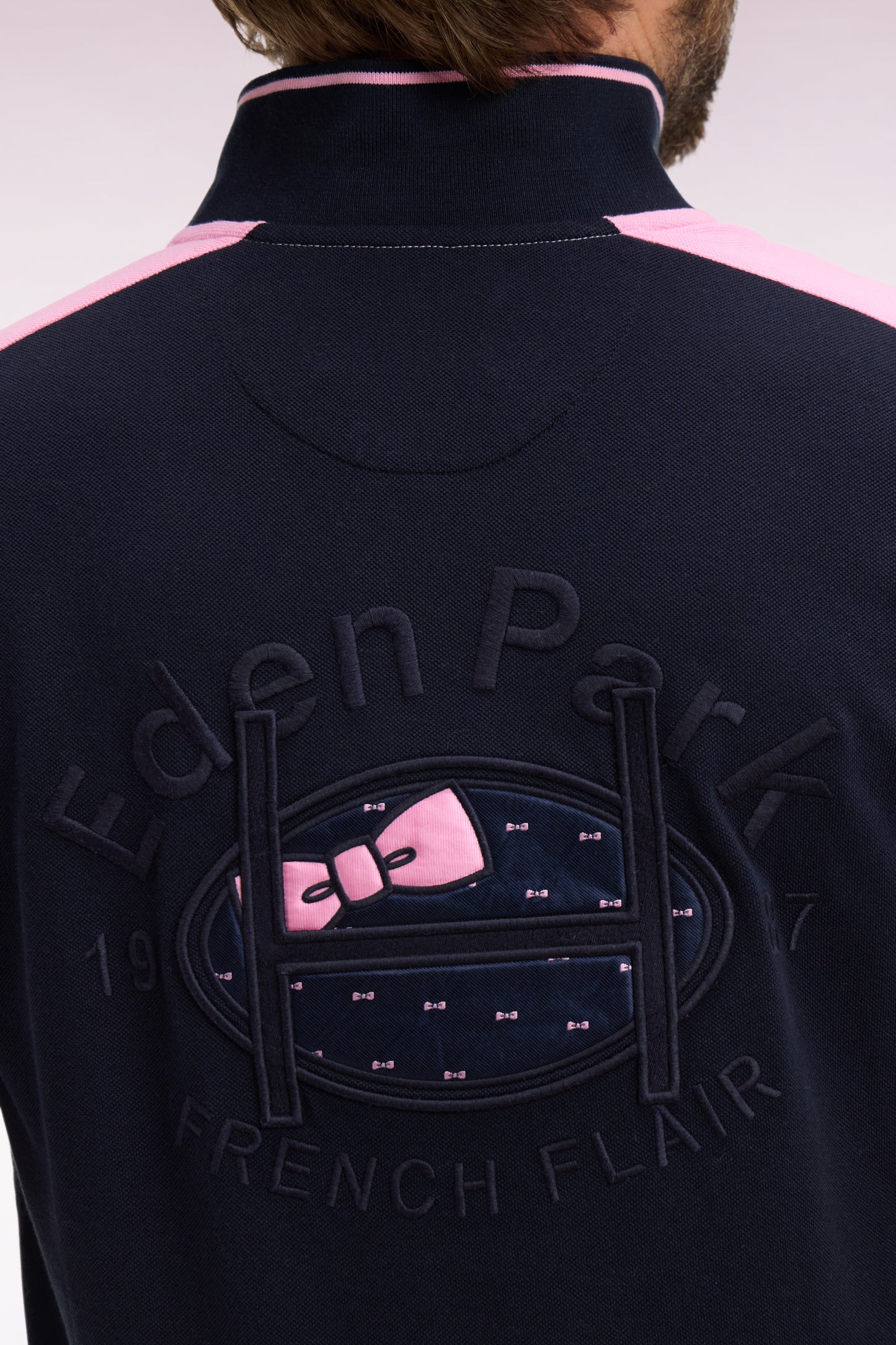 Polo à manches courtes en piqué coton blanc coupé cousu