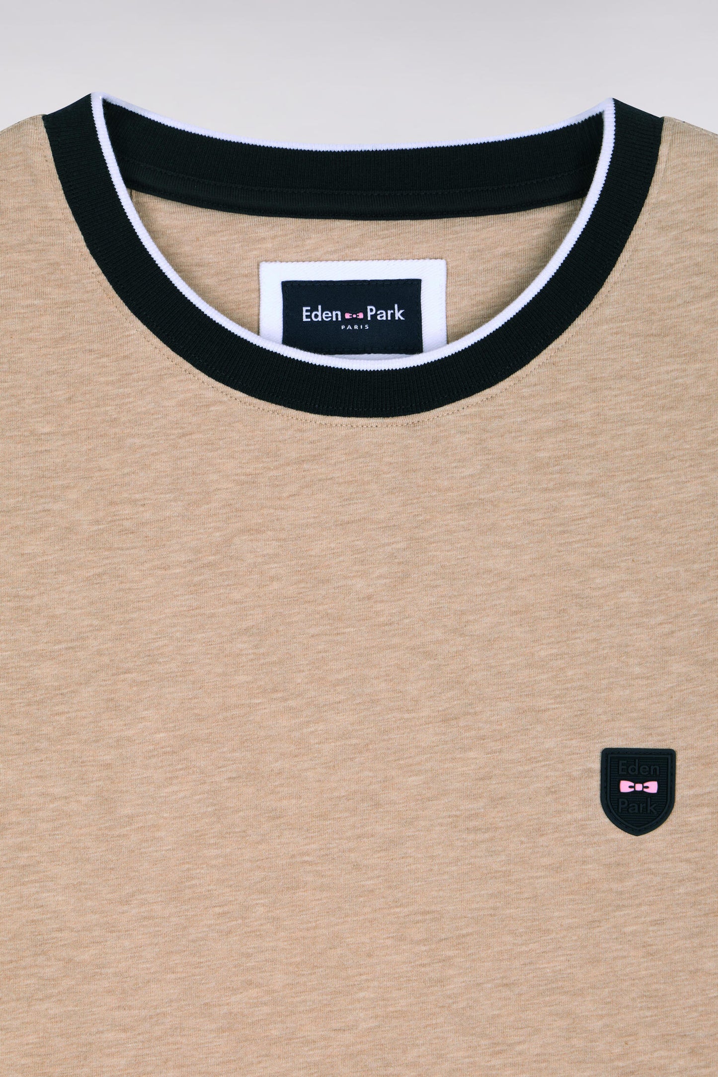 T-shirt à manches courtes en coton stretch beige à découpes coupe slim