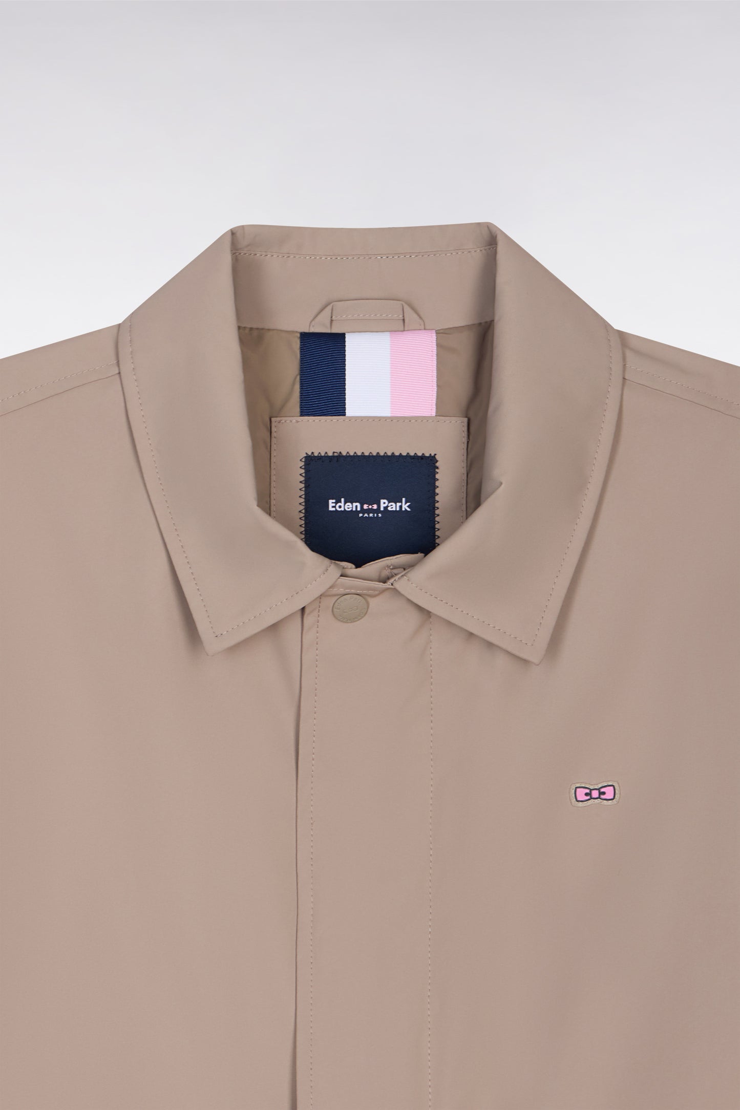 Short raincoat in greige nylon