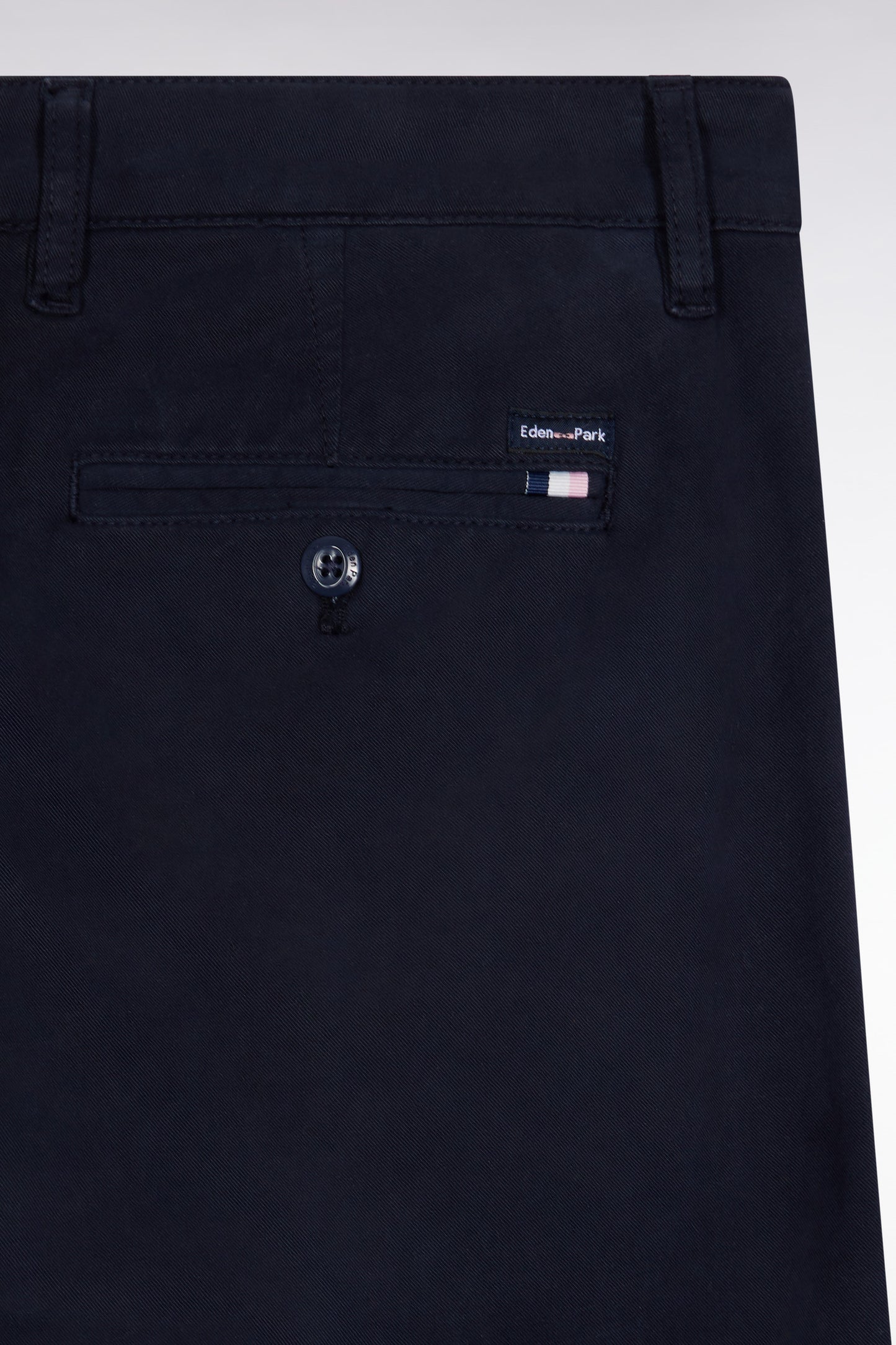 Pleatless chino pants in navy stretch cotton