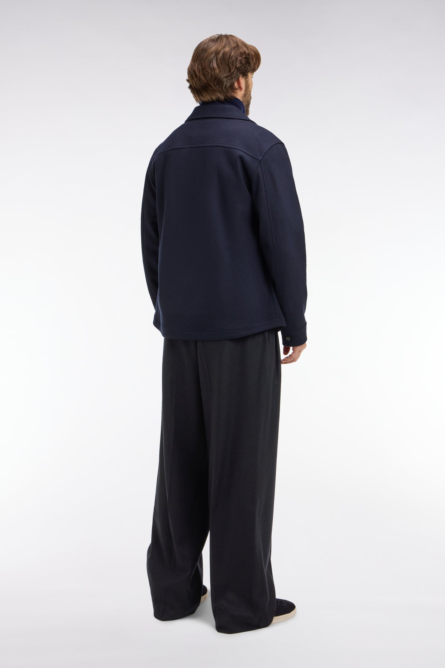 Pantalon large à pinces avec laine et cachemire bleu marine