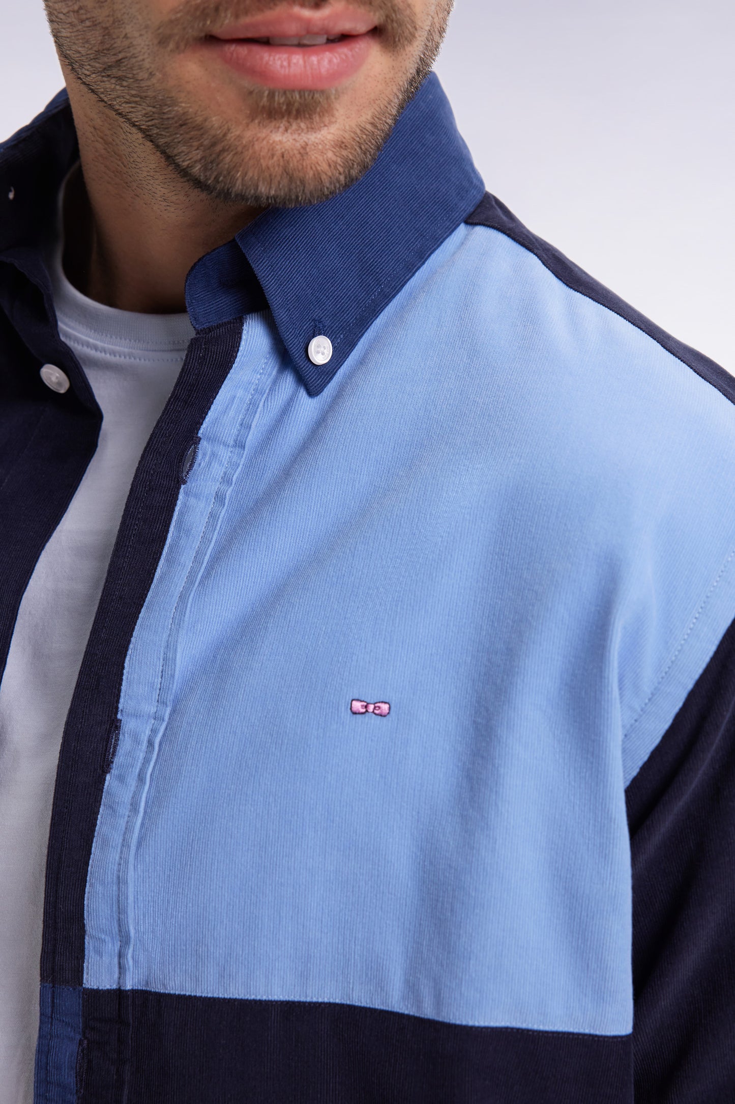 Chemise en velours quatre cadrans bleu coupe droite