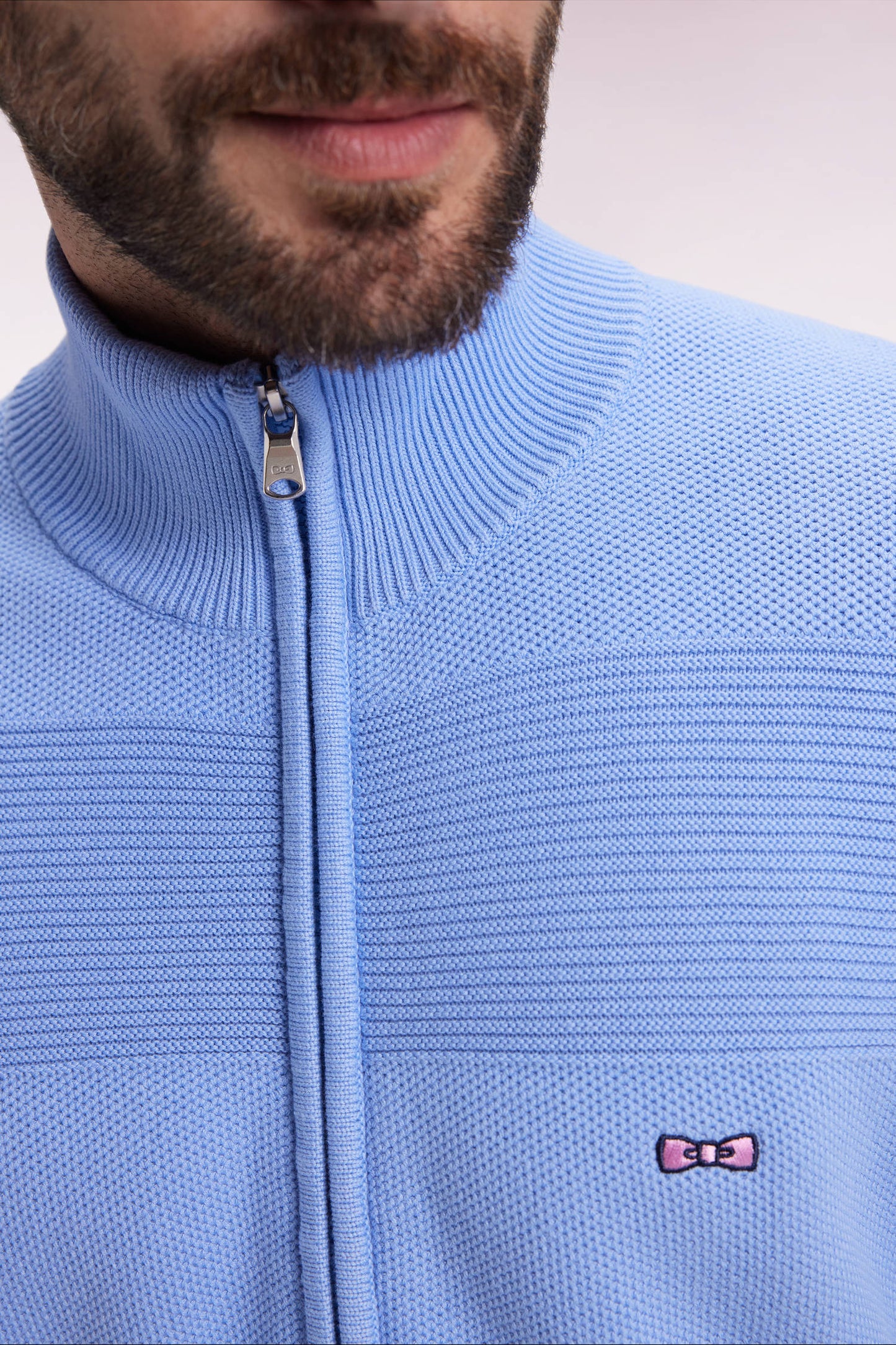 Zip-up cardigan in sky cotton honeycomb, straight cut