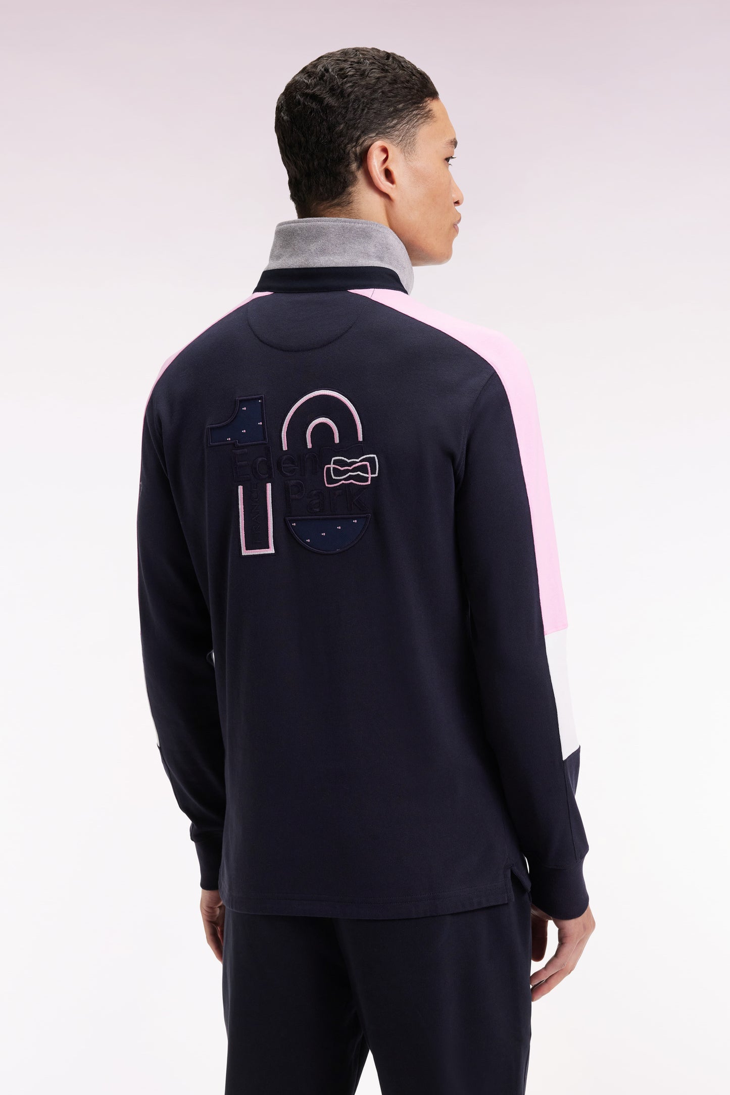 Navy embroidered long-sleeved jersey with tricolour cut-out sleeves, straight cut