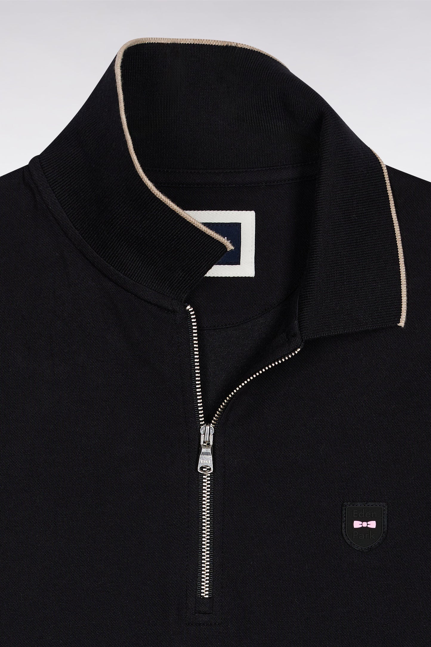 Short-sleeved polo shirt in black stretch cotton piqué with zip and slim fit