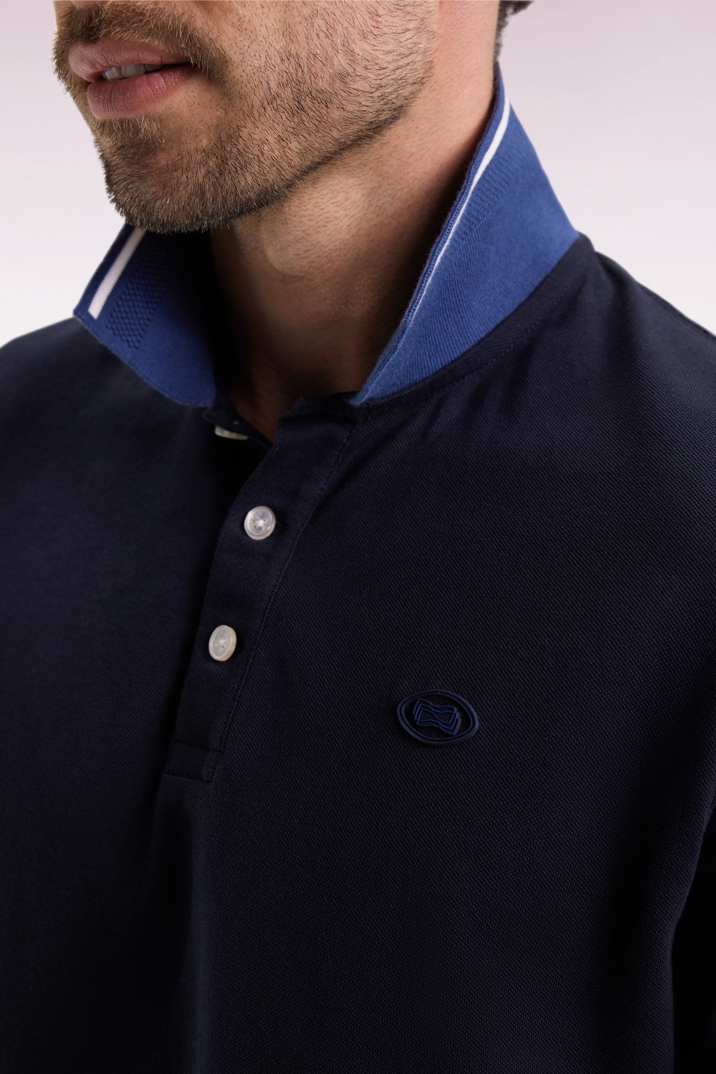 Navy loose-fitting short-sleeve polo shirt