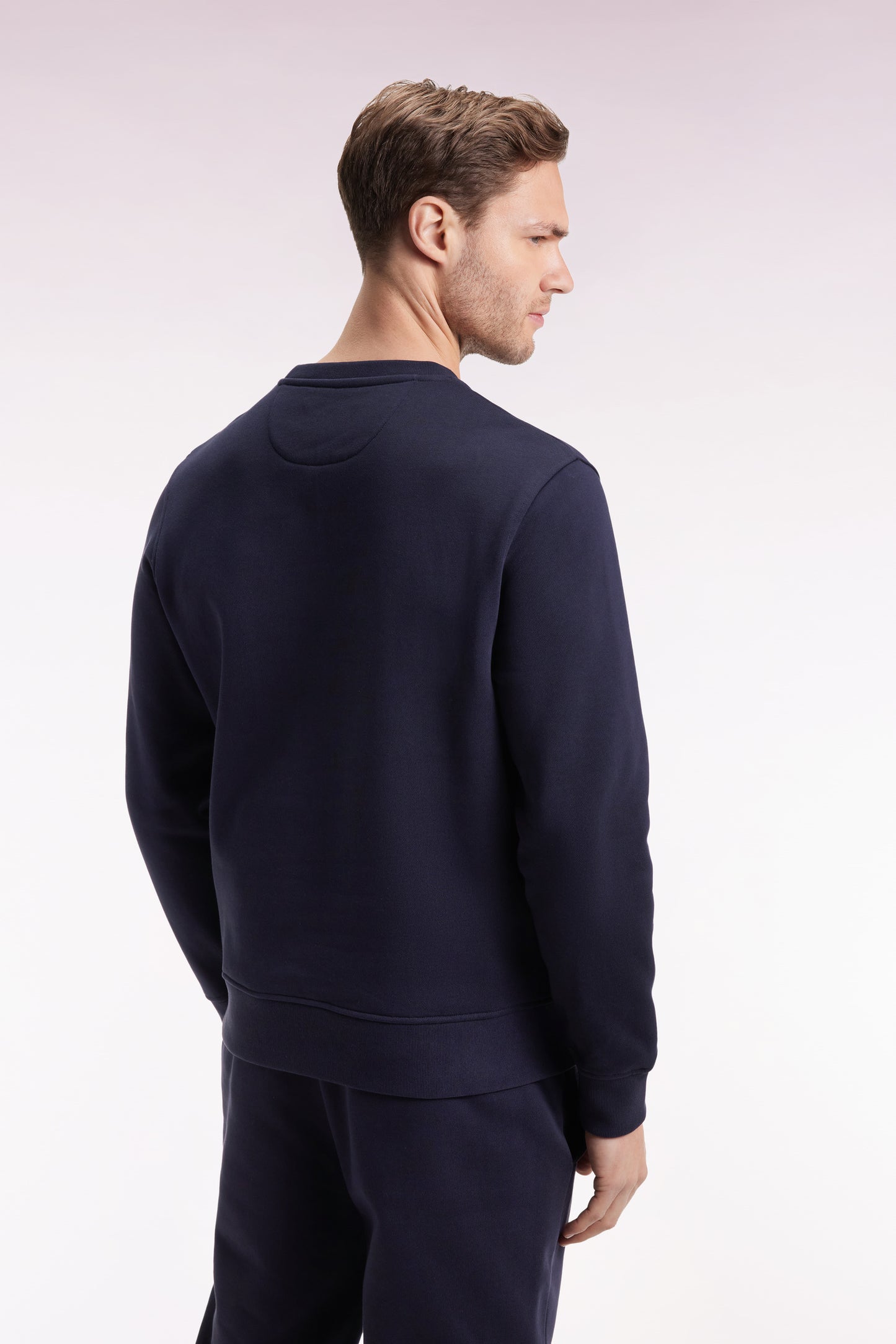 Navy cotton round-neck sweatshirt, straight cut