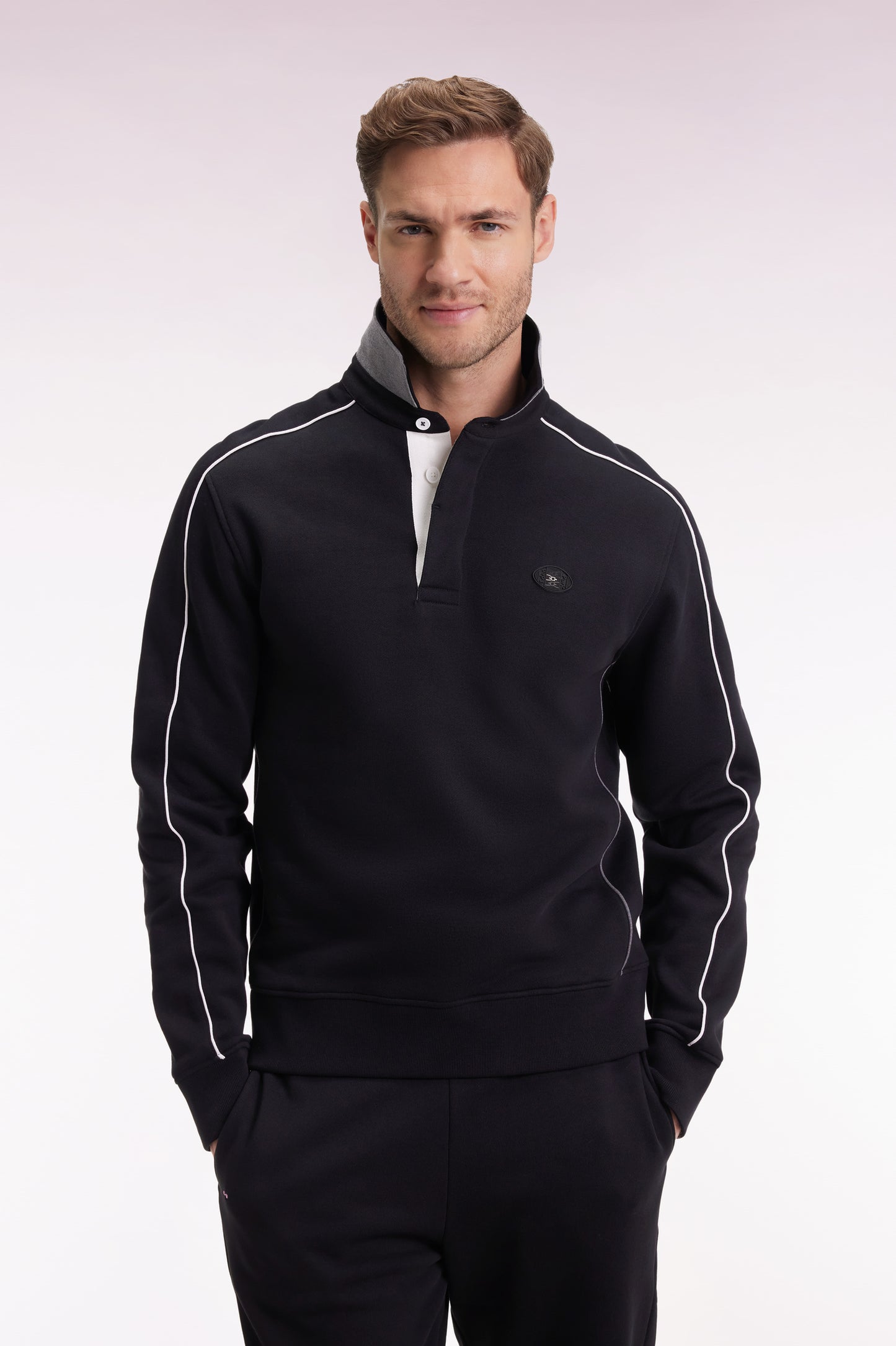 Sweatshirt with jersey collar in black brushed fleece