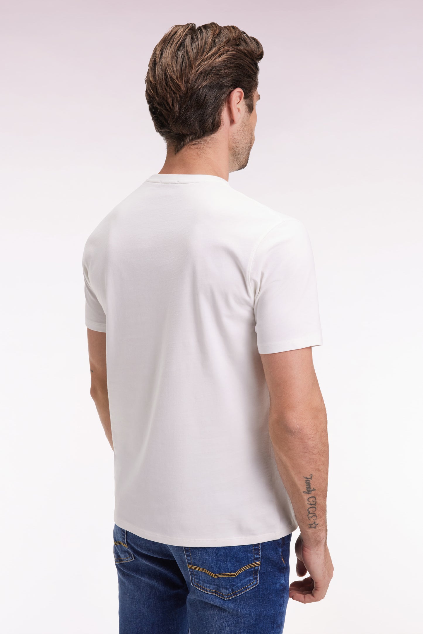 Short-sleeved round-neck T-shirt in ecru Pima cotton