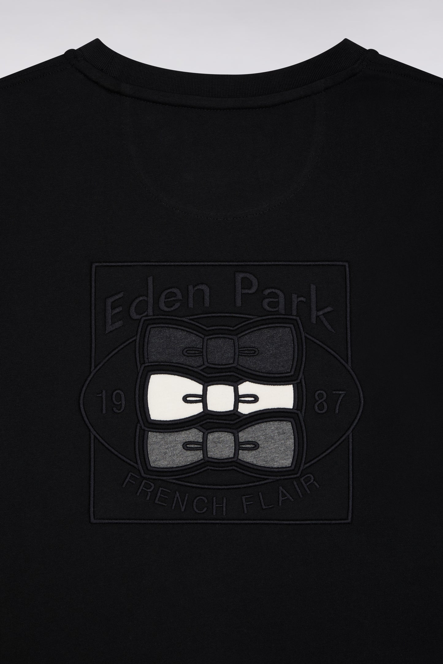 Black cotton T-shirt with contrasting short sleeves