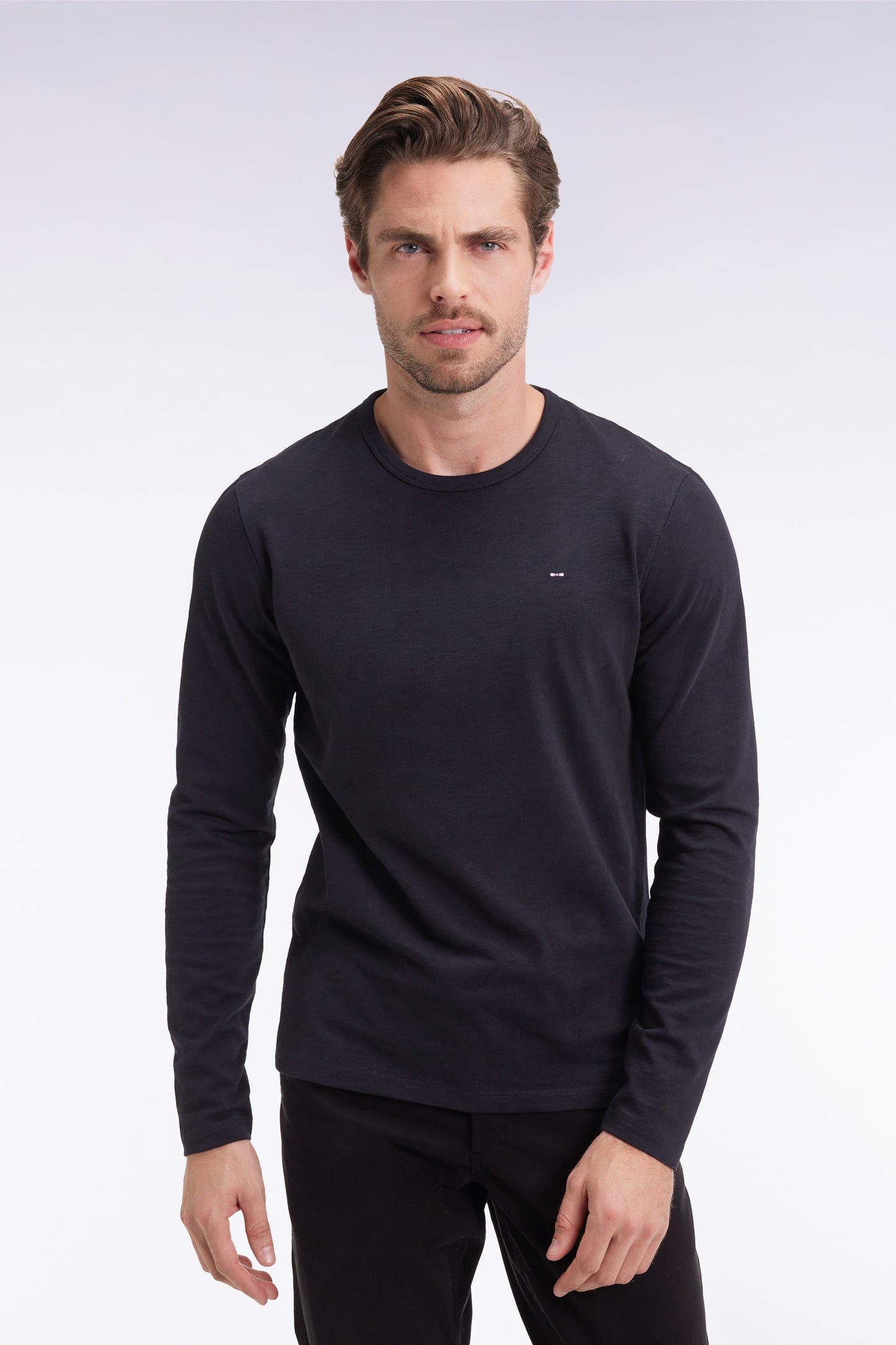 Long-sleeved T-shirt in black slub cotton