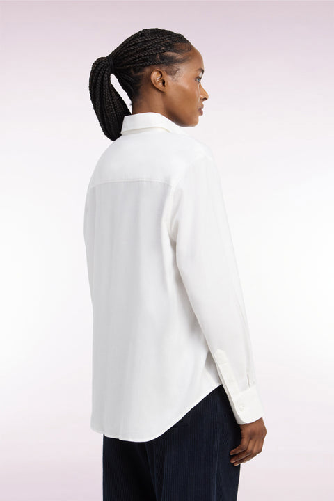 Relaxed fit ecru cotton shirt with patch pockets - Image 3