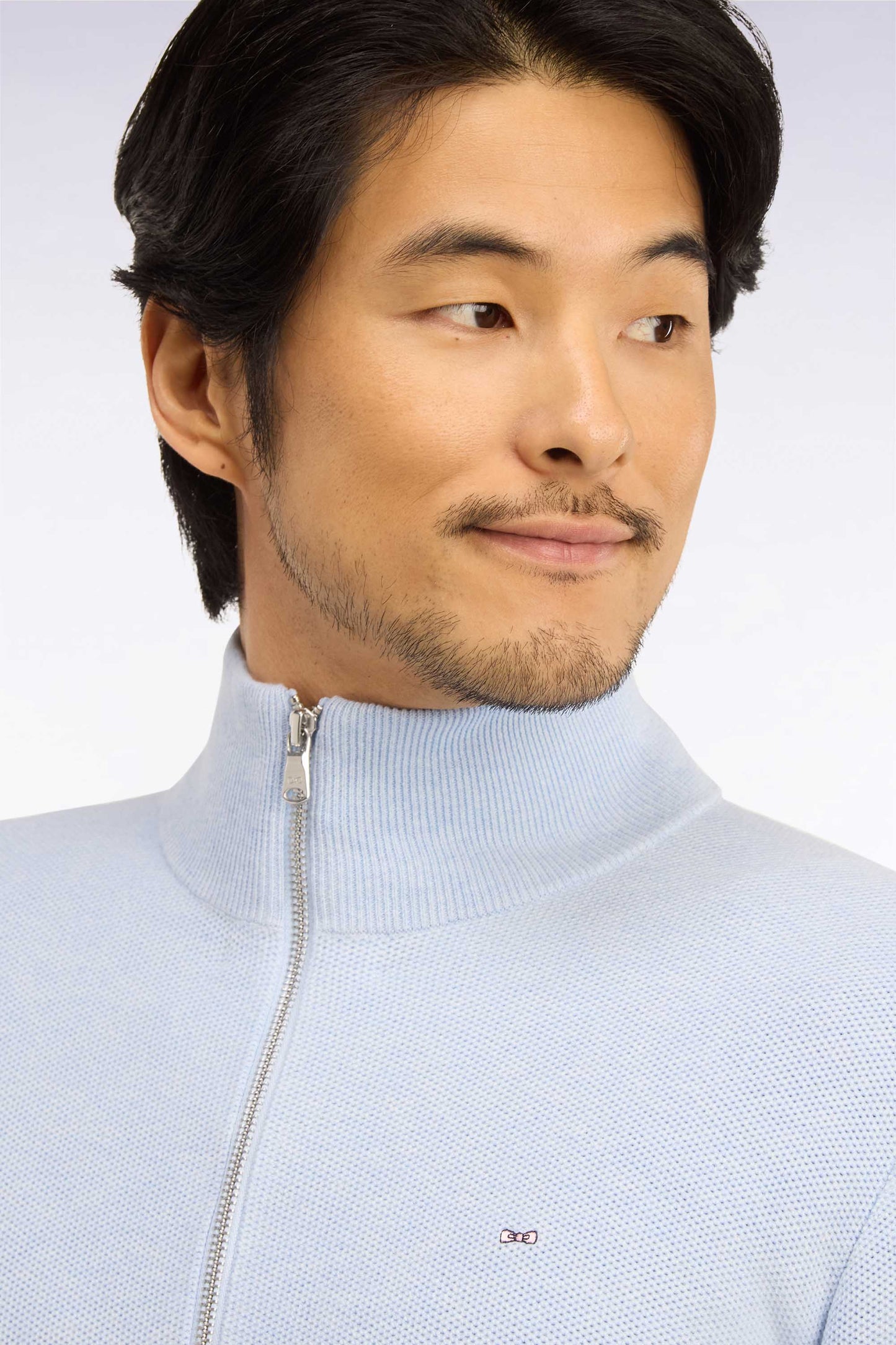 Cardigan zippé en coton bleu ciel coupe droite
