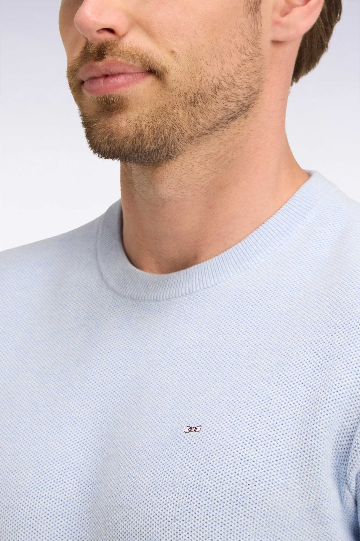 Pull col rond en coton bleu ciel coupe droite