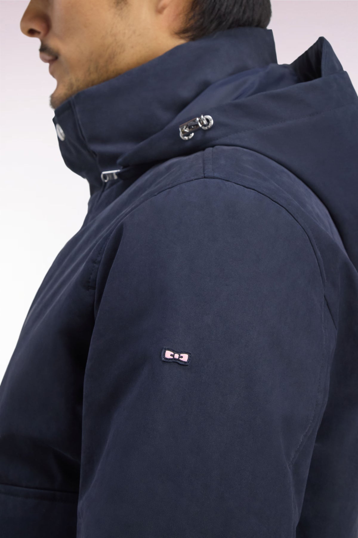 Blouson bimatière marine à capuche amovible coupe droite