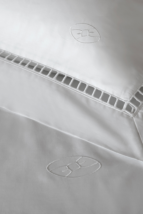 duo of square white pillow case - Image 1
