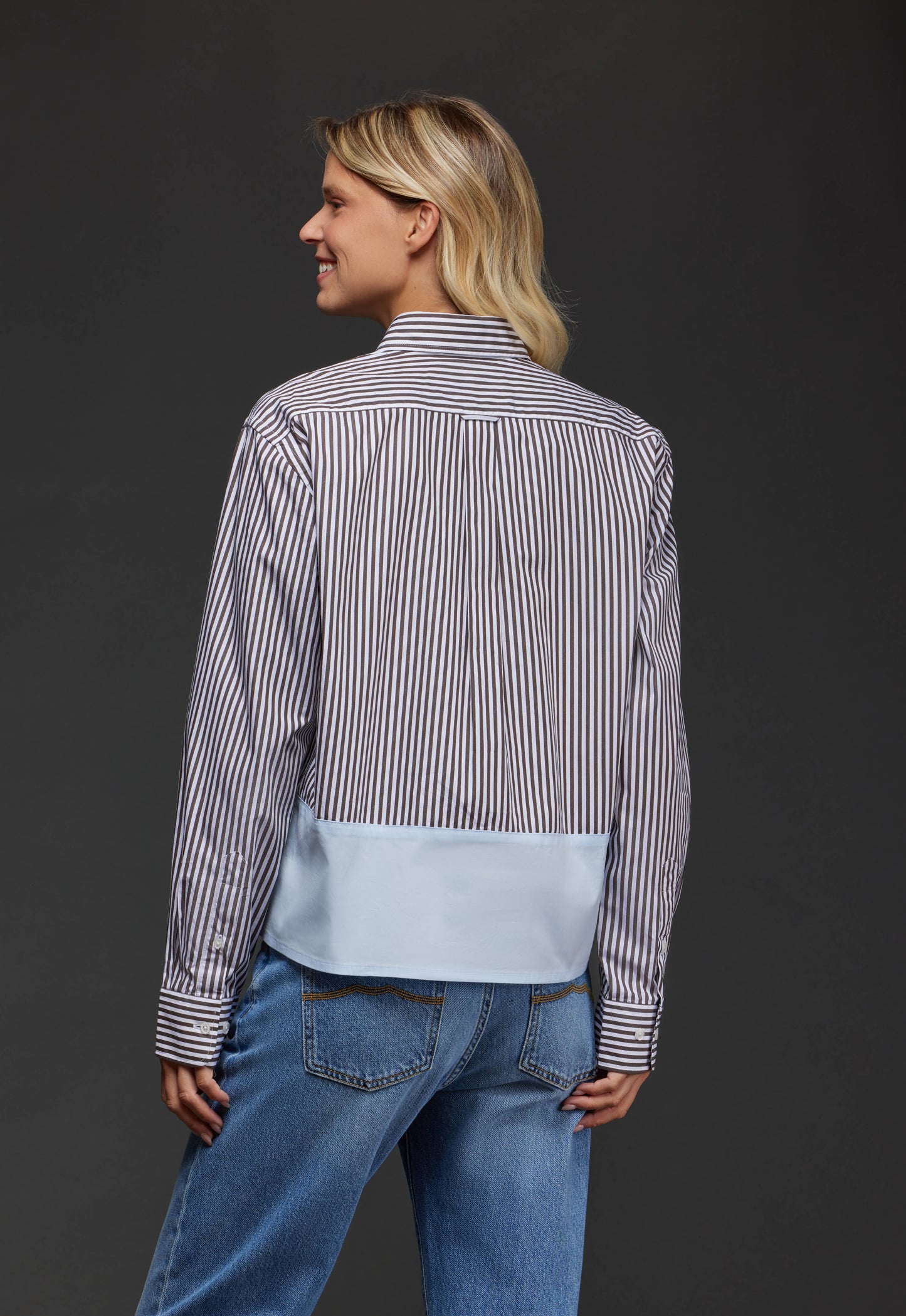 Chemise en coton rayé marron à empiècement ciel upcyclée Pap'Atelier