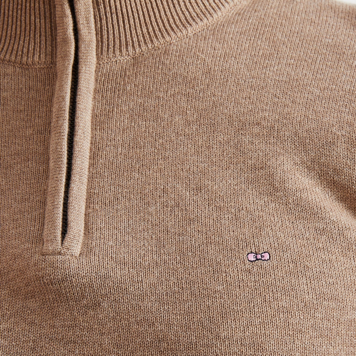 Cable knit jumper with trucker collar
