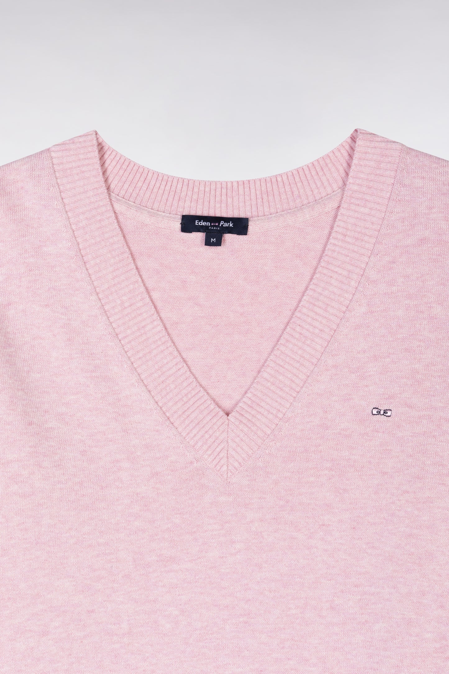 Pull col V en coton rose coupe décontractée