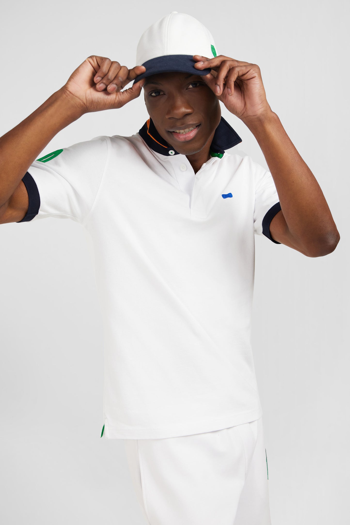 White short-sleeved rugby shirt
