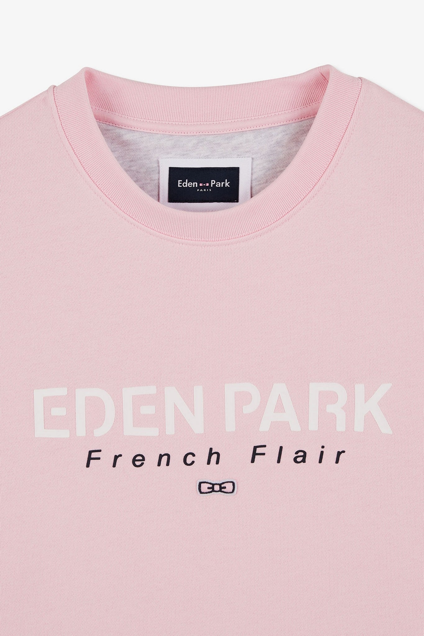 Pink round-neck sweatshirt