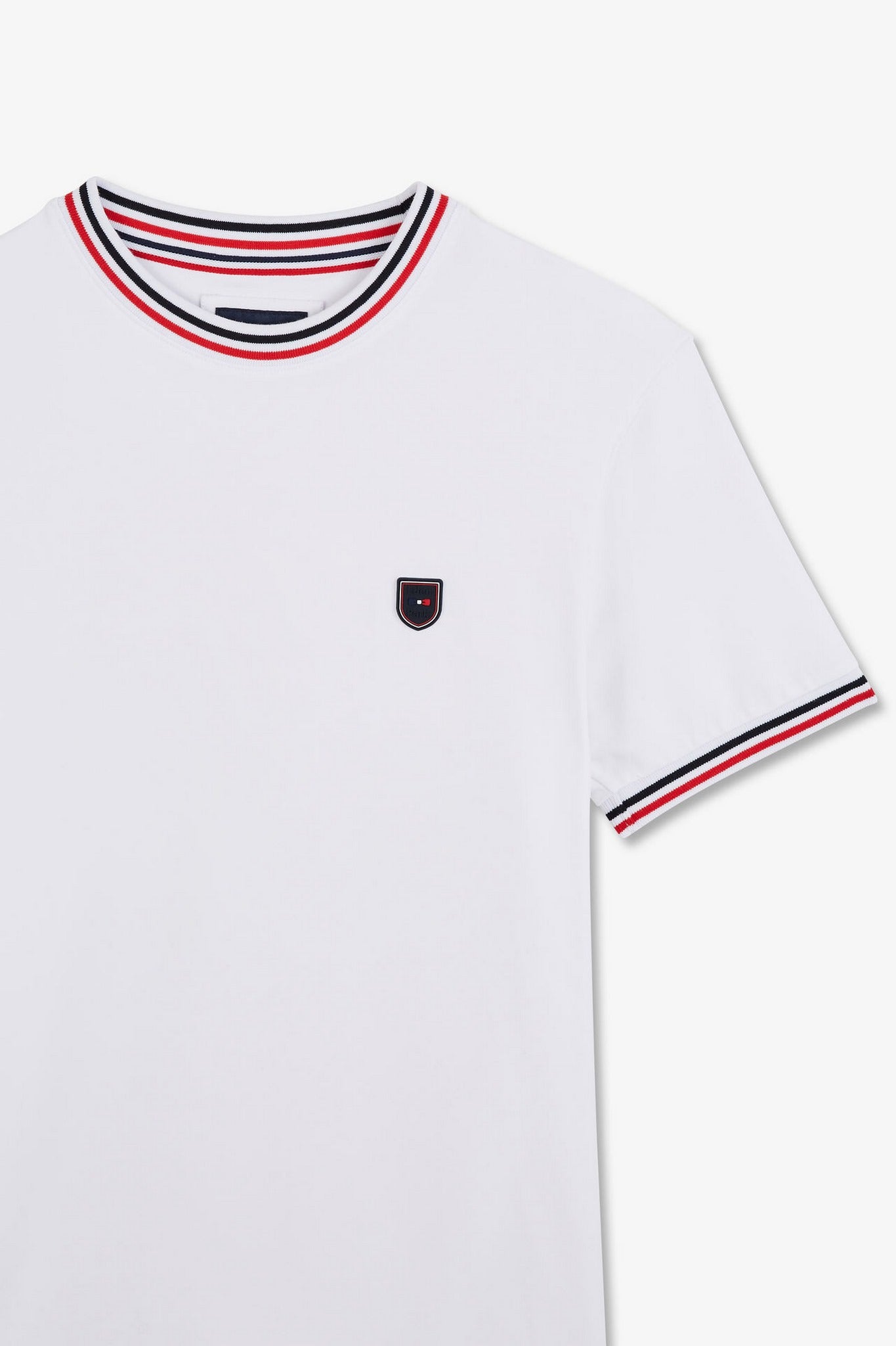 White short-sleeved T-shirt