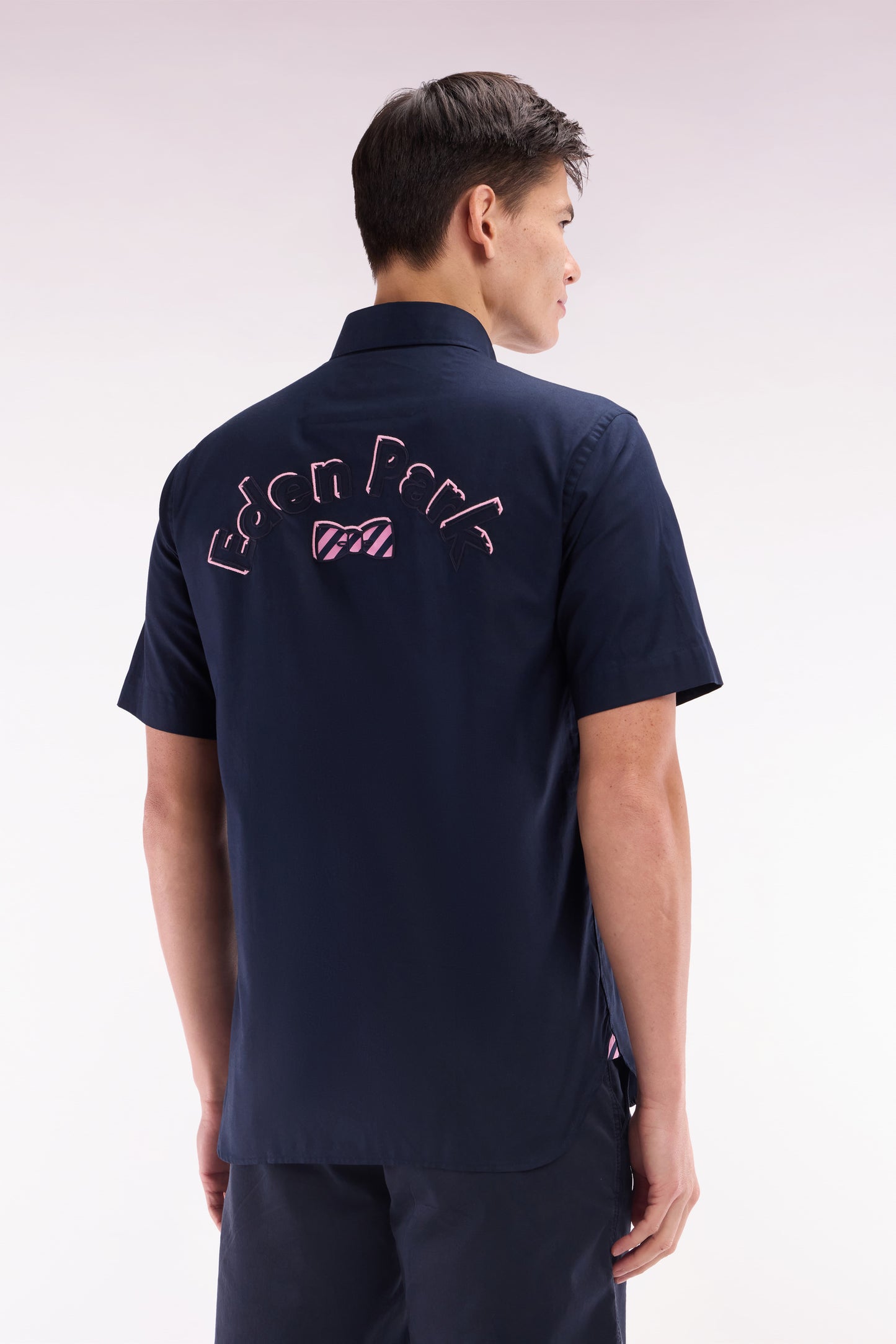Straight short-sleeved shirt in navy cotton with Eden Park embroidery