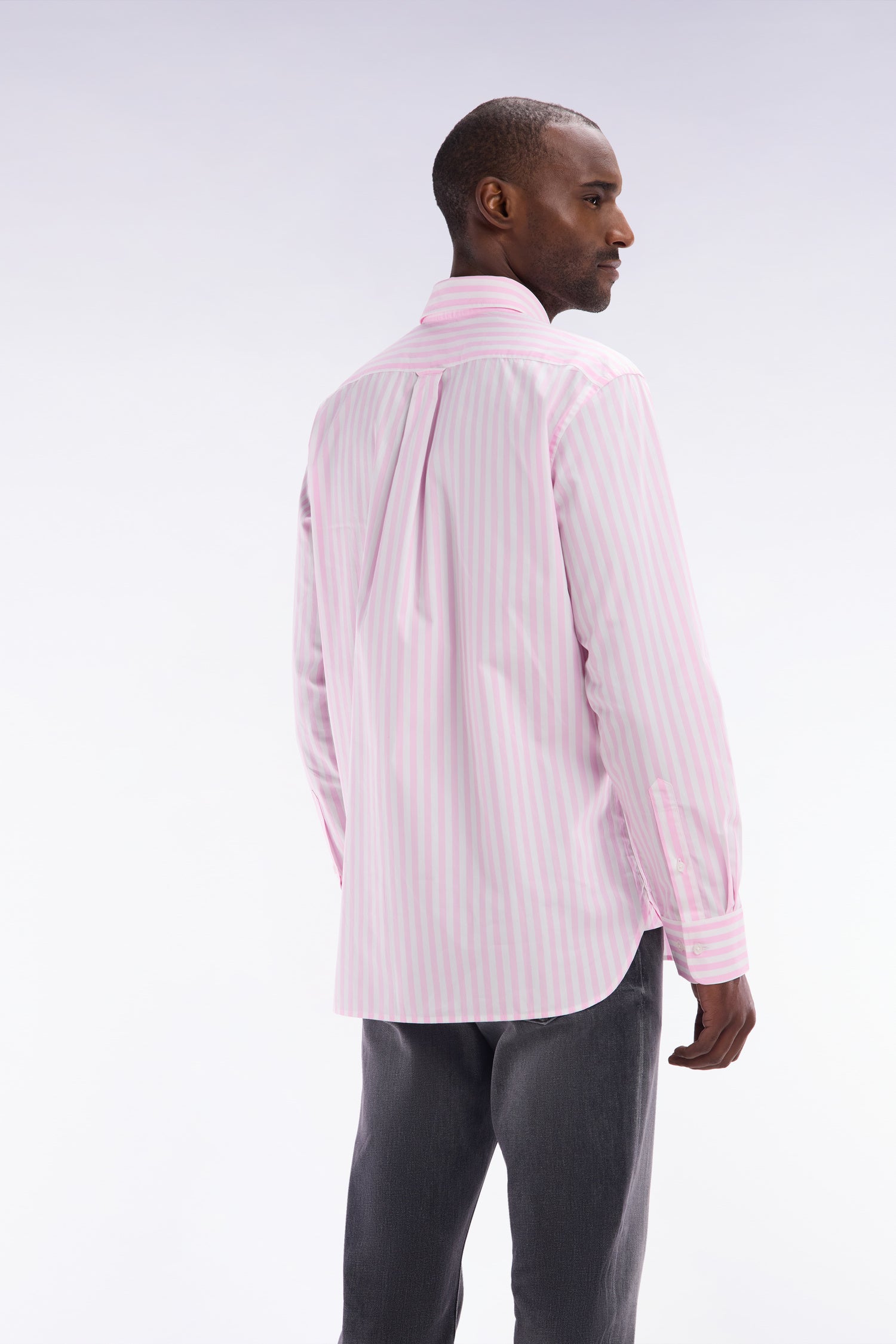 Chemise à rayures bâtons en coton rose coupe droite