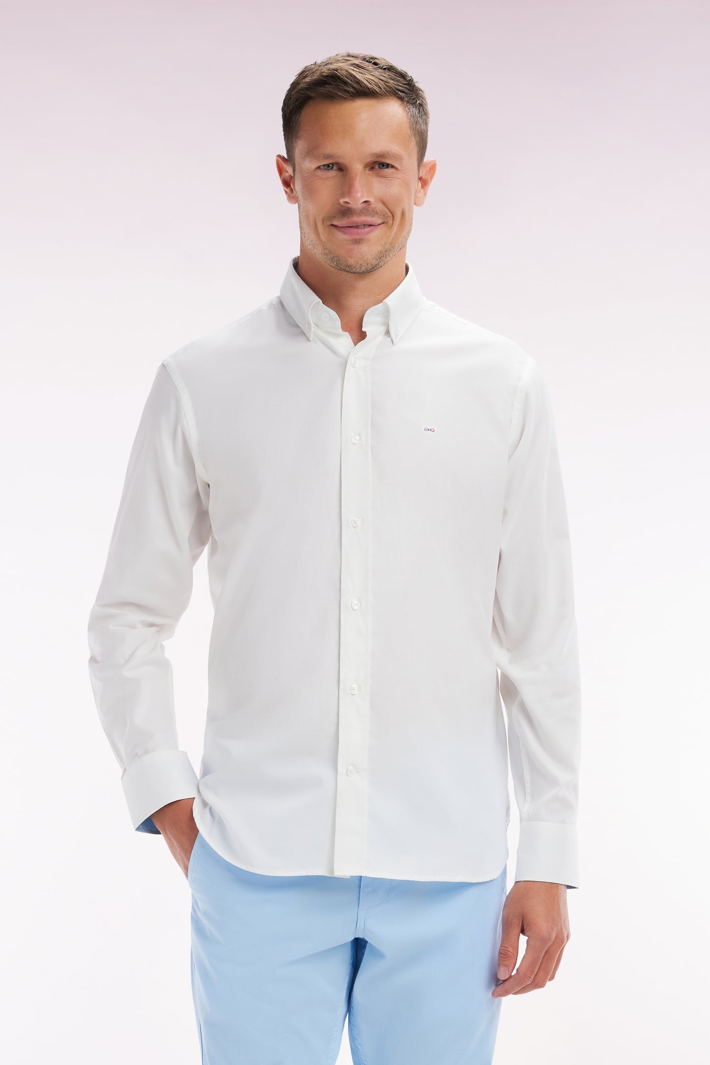 Straight-fit white pinpoint cotton shirt with 10 embroidery