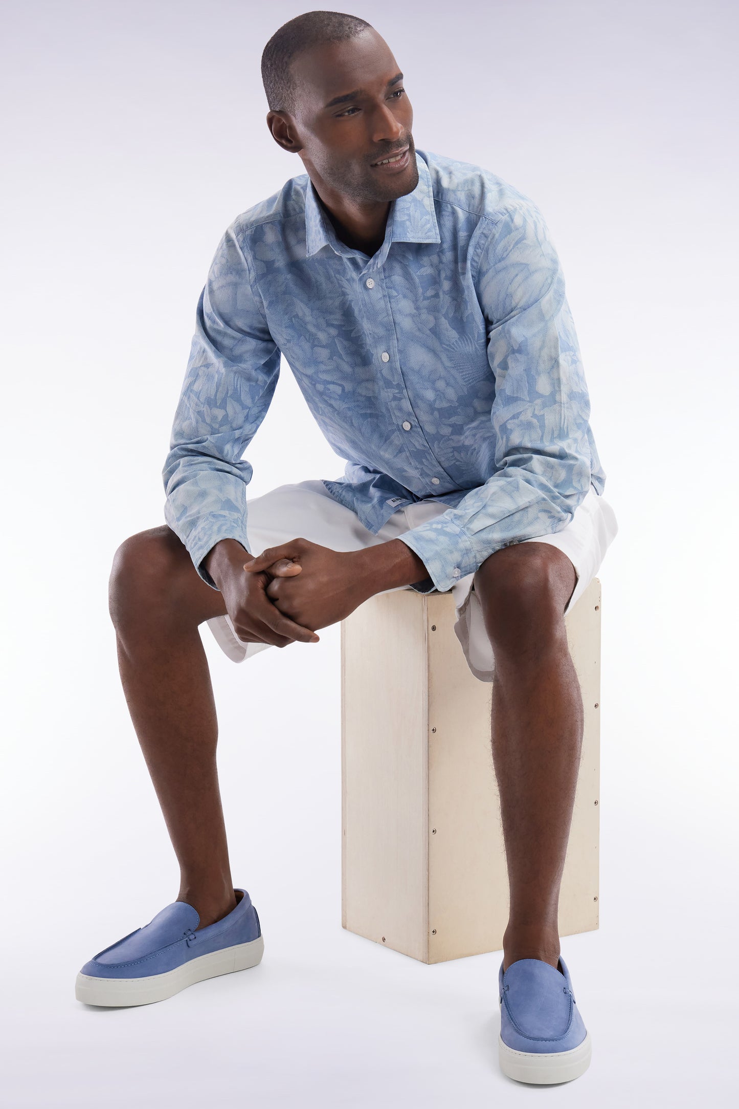 Slim-fit grey chambray printed shirt