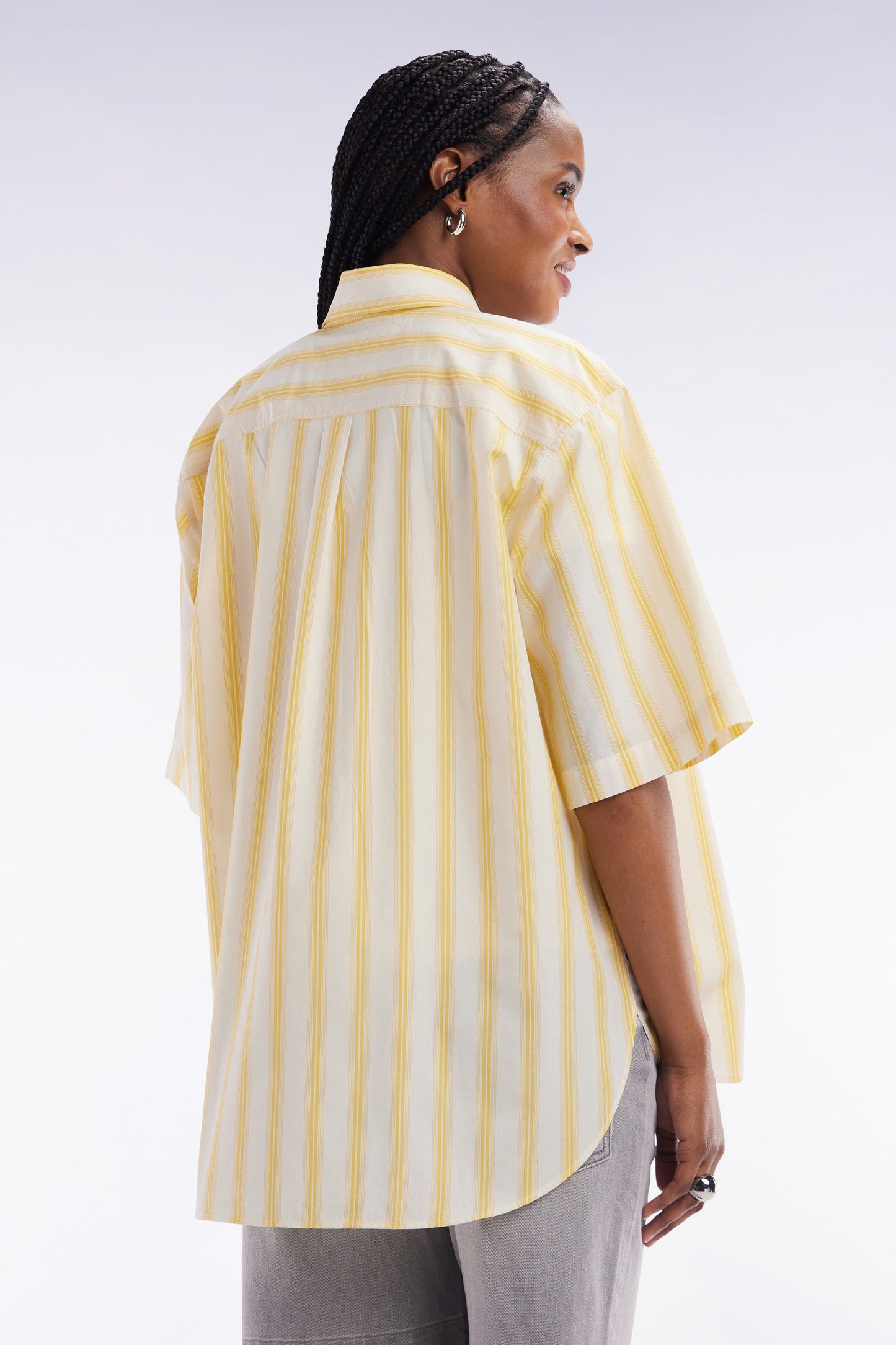 Chemise à manches courtes rayée en coton jaune et blanche coupe oversized