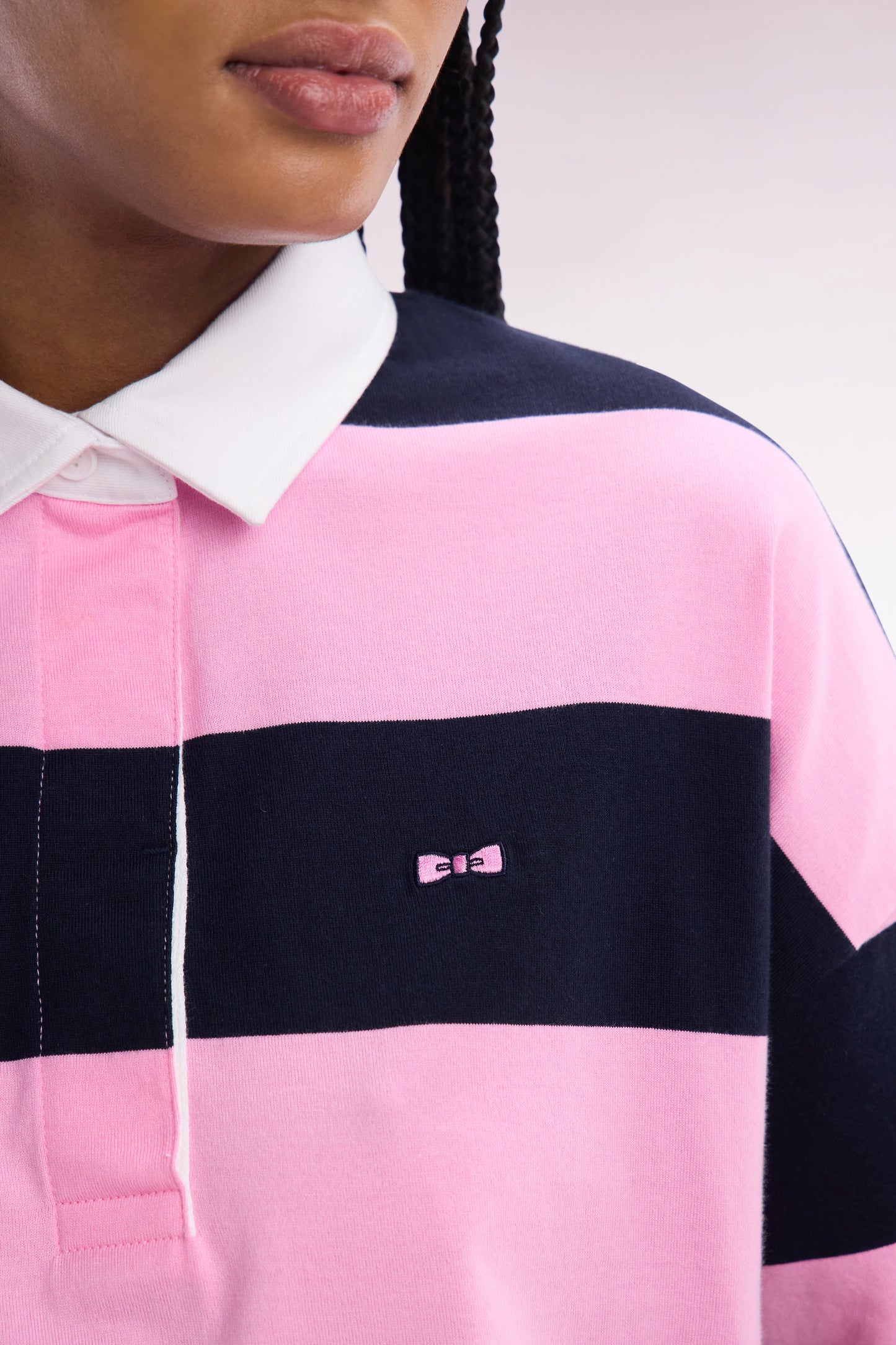 Navy blue and pink striped short-sleeved casual jersey