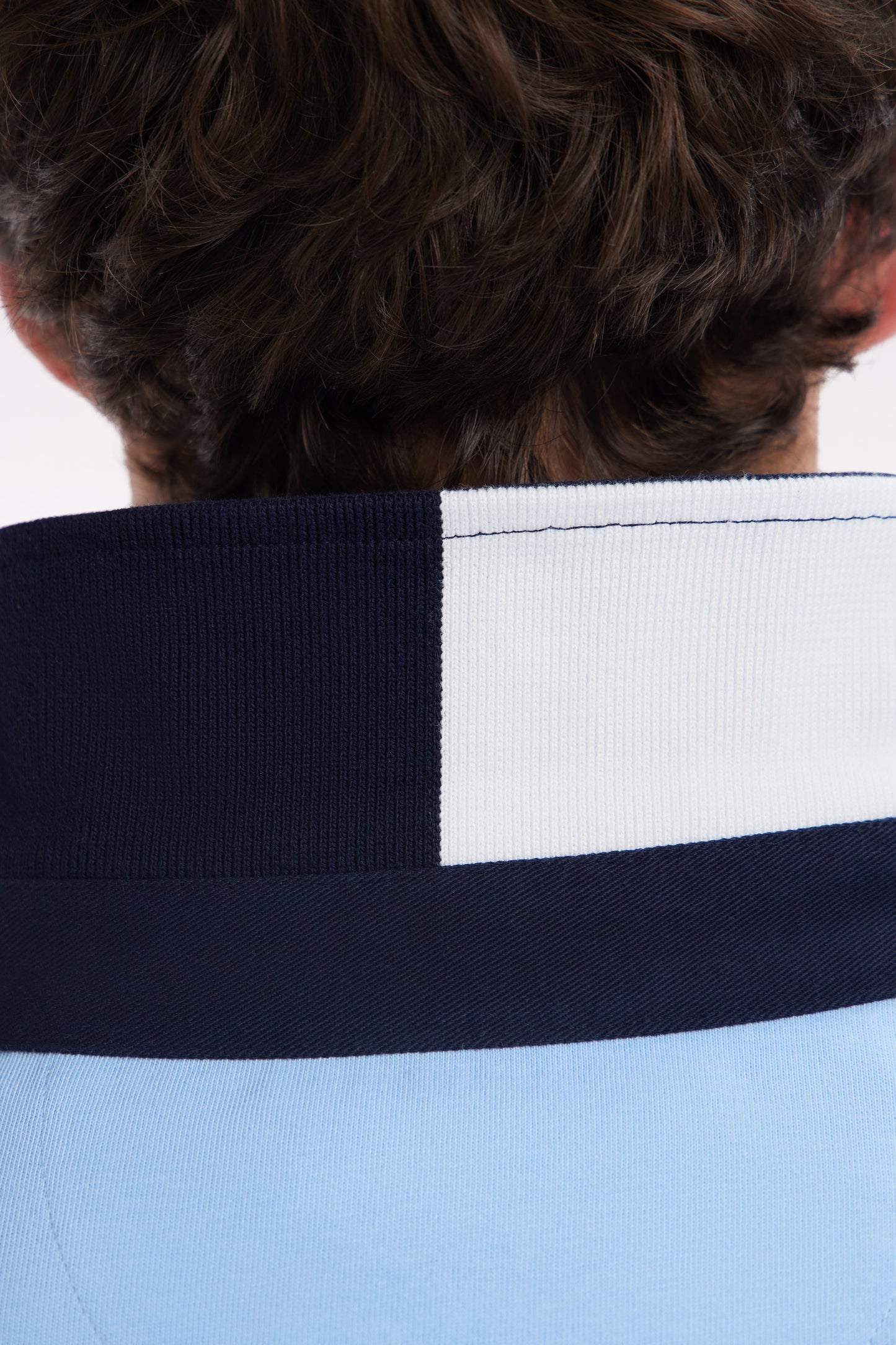 Relaxed-fit short-sleeved sky blue cotton jersey with two-tone collar