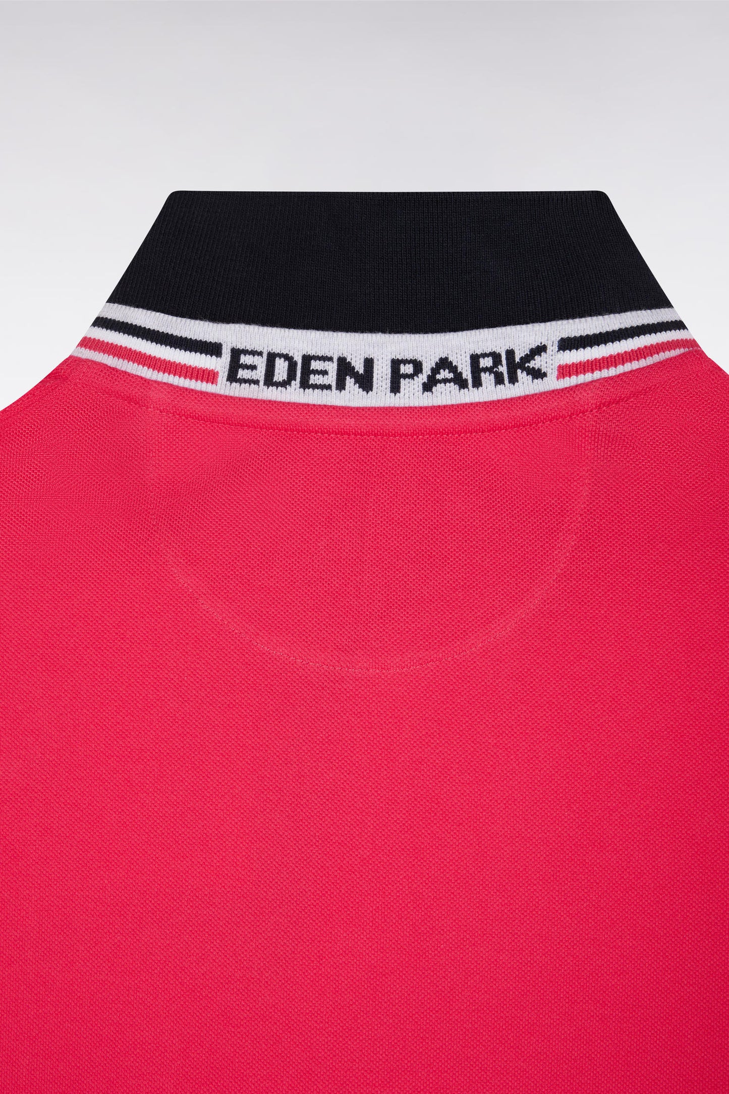 Straight-fit short-sleeved polo shirt in pink cotton piqué with tricolor embroidery