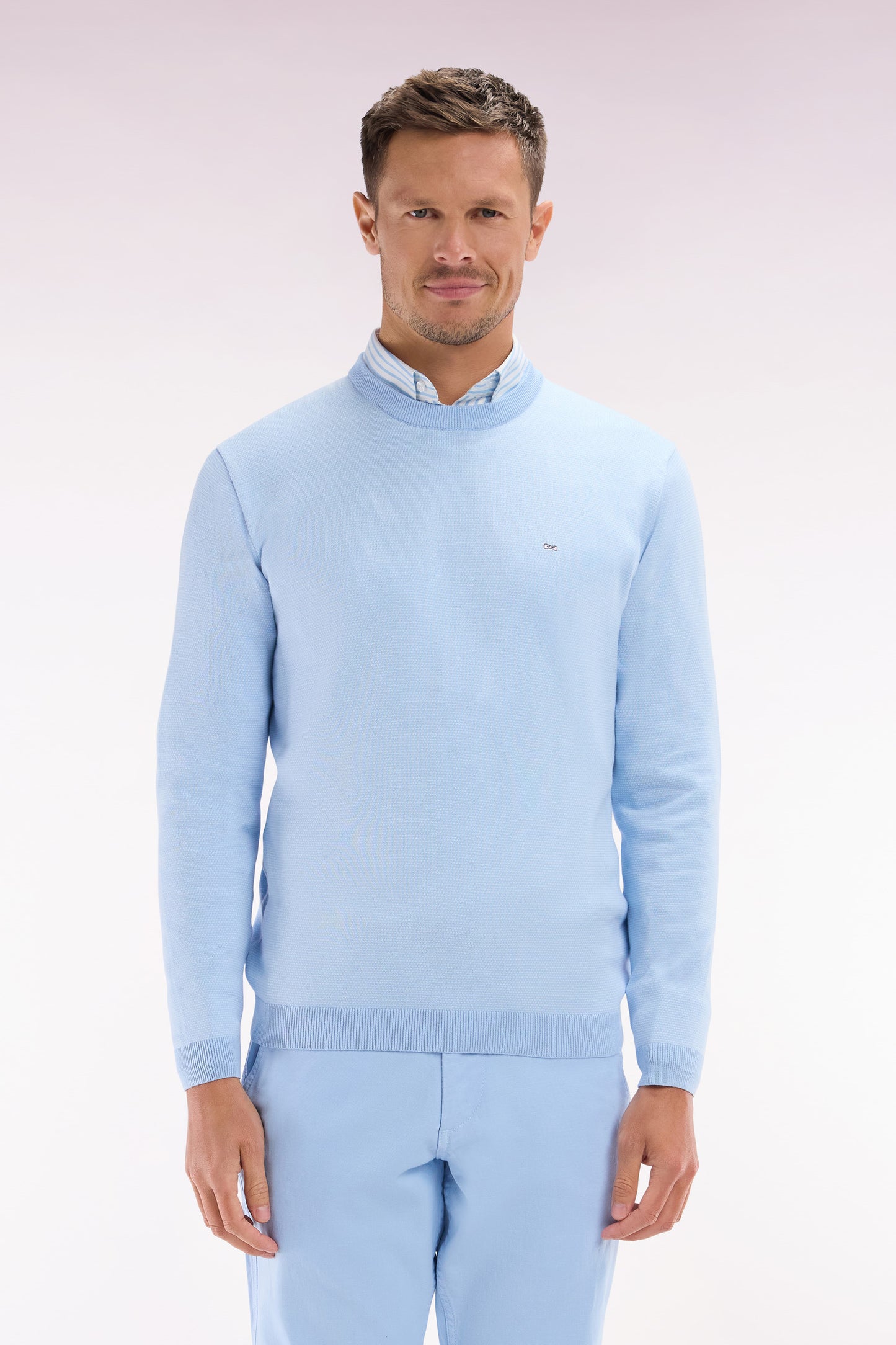 Straight-fit round neck cotton jumper in sky blue cotton