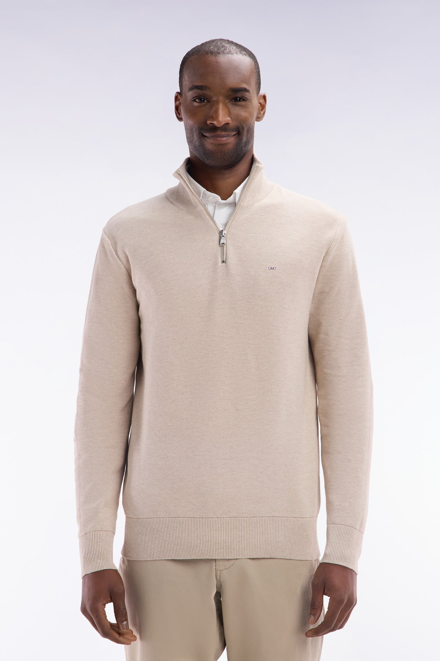 Straight-fit beige honeycomb cotton trucker collar jumper