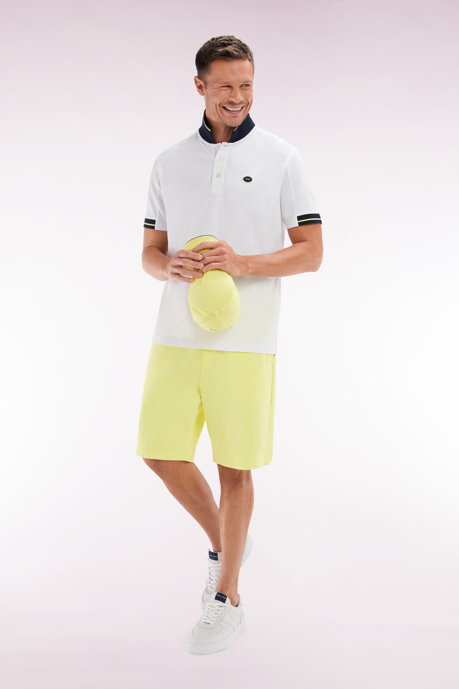 Short en molleton coton jaune coupe décontractée