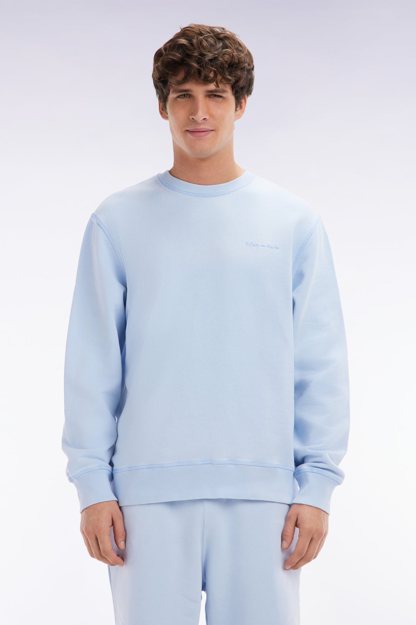 Relaxed-fit overdyed crewneck sweatshirt in sky blue cotton fleece